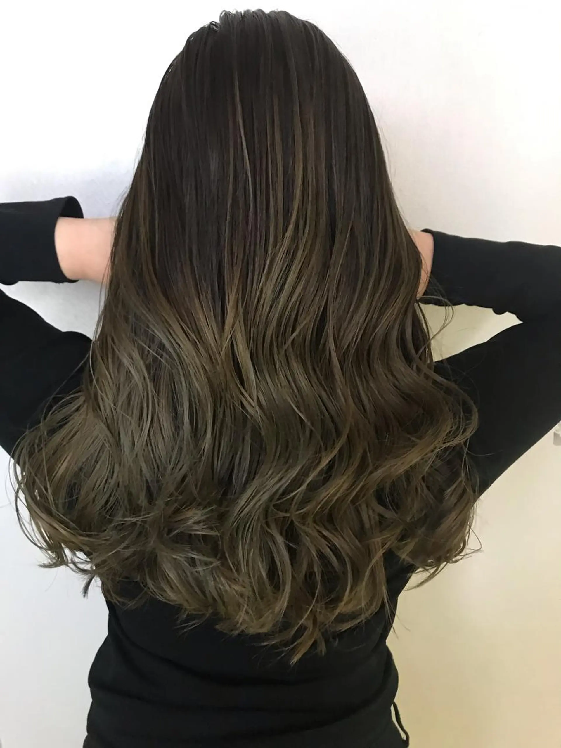 ロング 藤中 隆悟のヘアスタイル