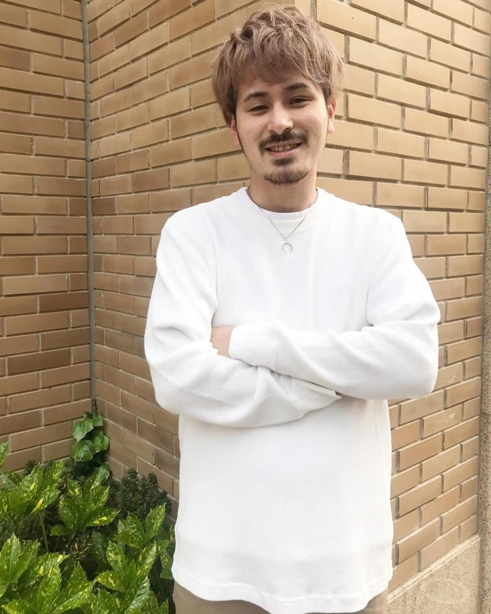 ショート カラー パーマ ヘアアレンジ メンズ メンズバレイヤージュ メンズブリーチ メンズハイライト メンズハイトーン メンズインナーカラー yasu ヤスのヘアスタイル