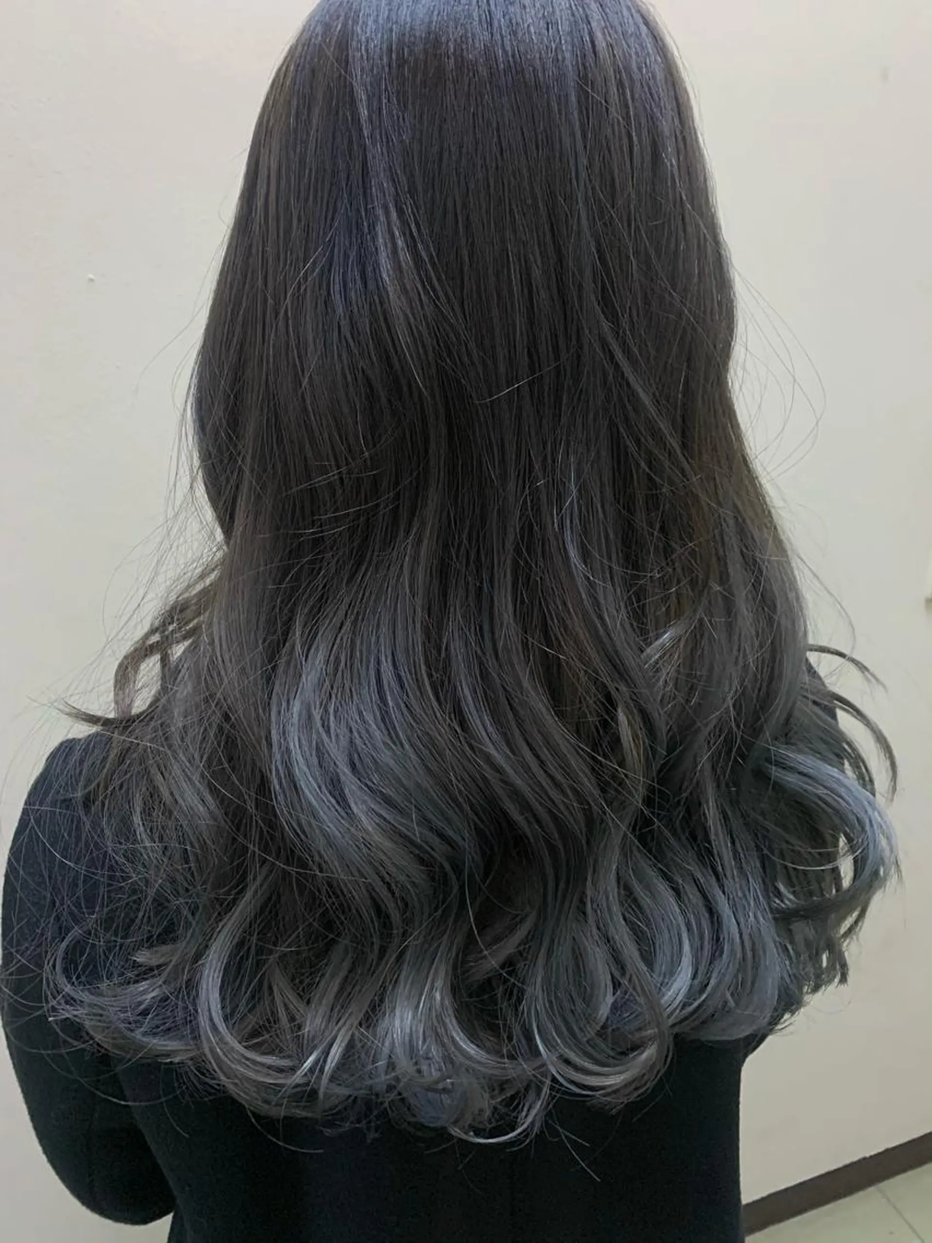 セミロング ハイライト 髪質改善 レイヤーカット トリートメント ayaka 髪質改善レイヤーのヘアスタイル