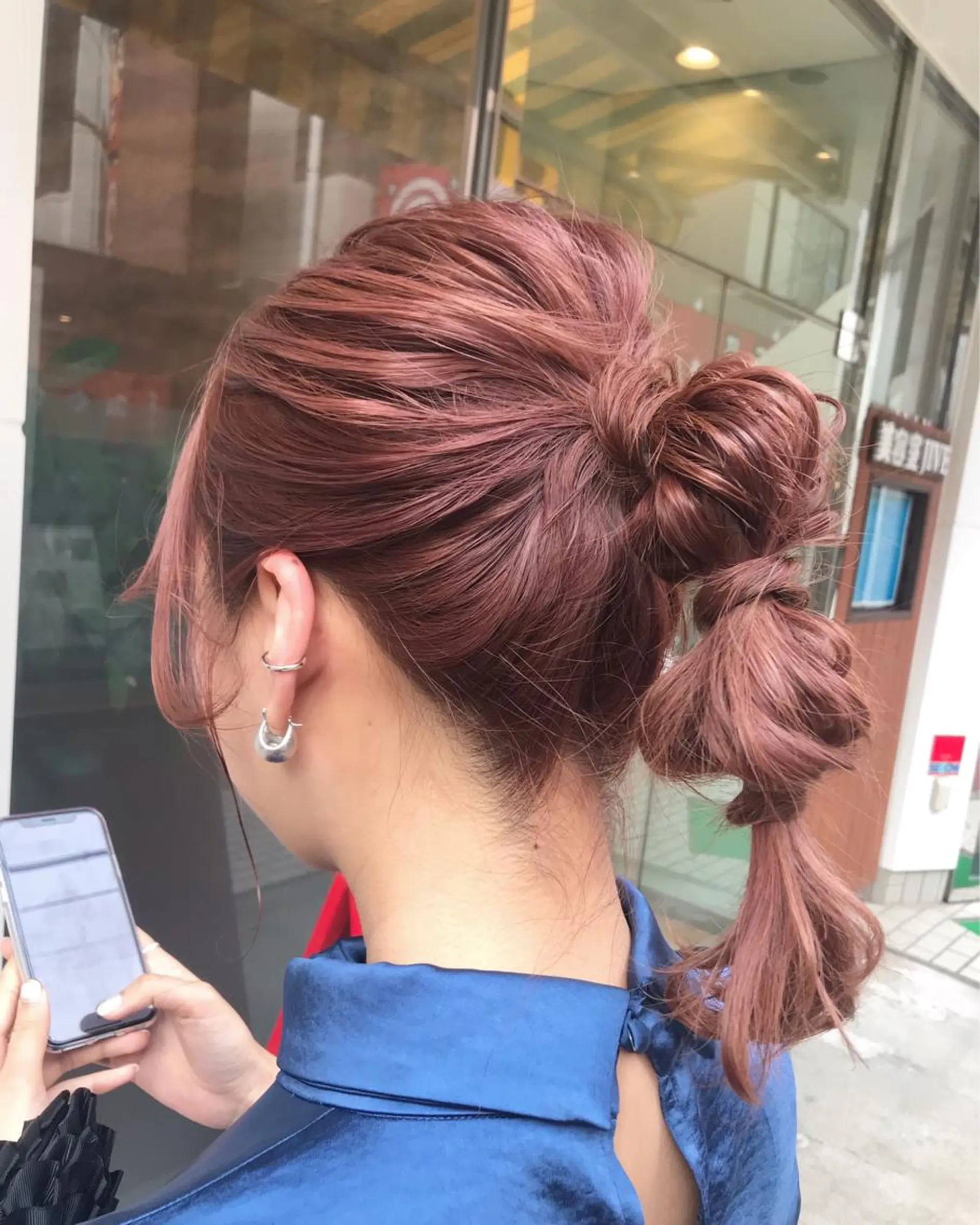 セミロング カラー ヘアアレンジ uru" すずきさゆりのヘアスタイル