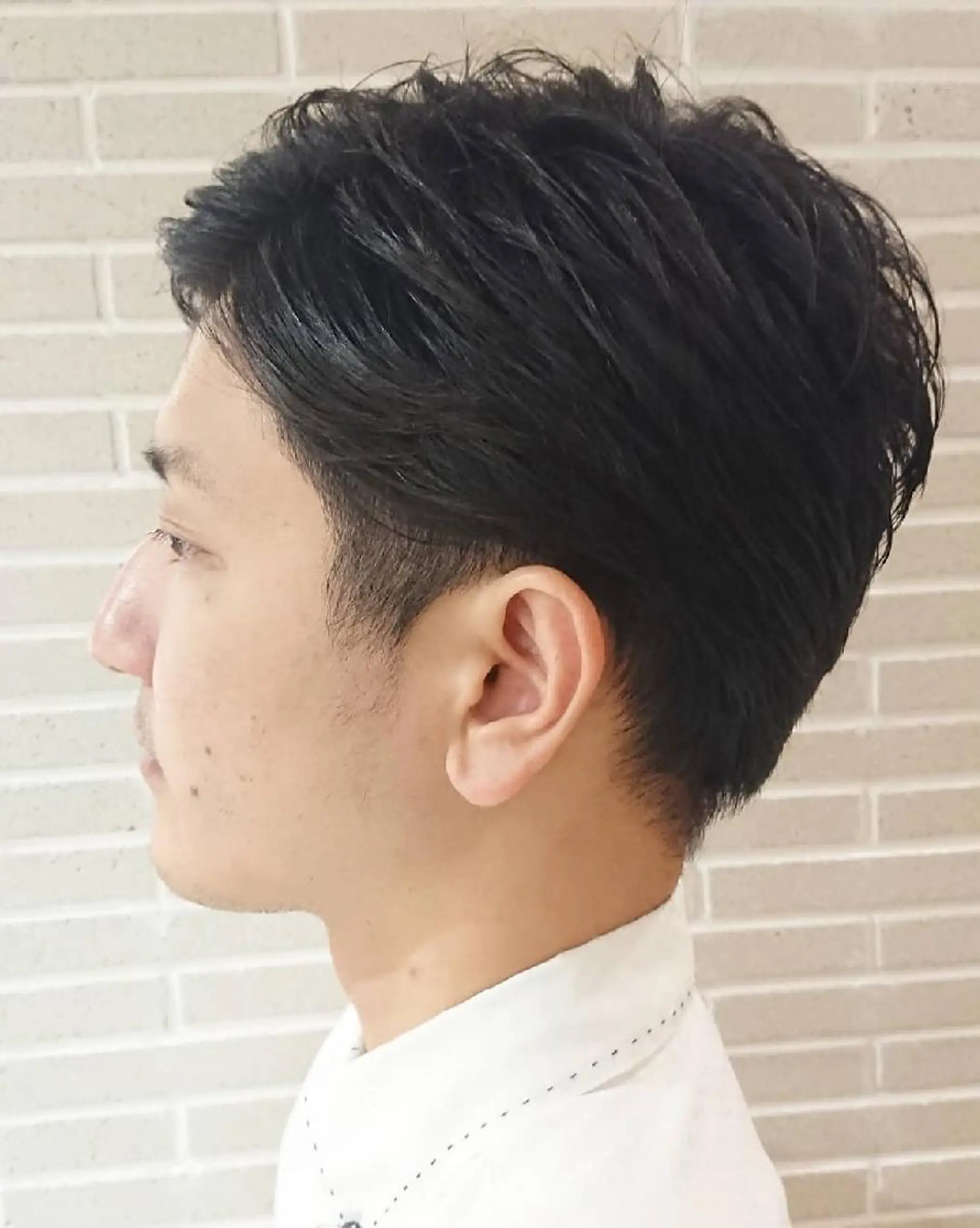 メンズ カット パーマ ブリーチ/ヘアケア/ 艶髪/イギチハルのヘアスタイル