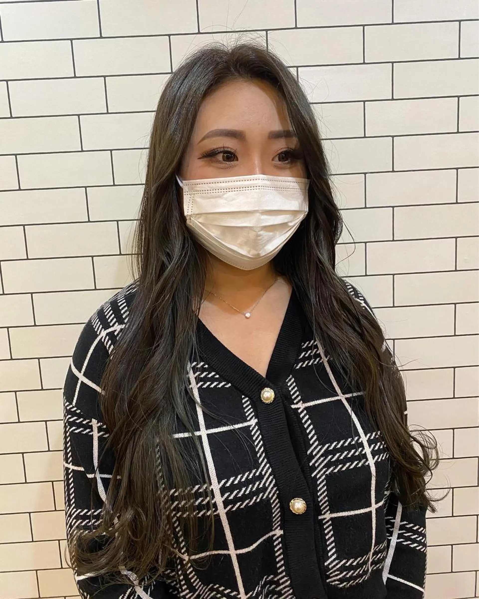 ロング カラー イルミナカラー ヨシンモリ カット ヘアカラー トリートメント TAI透明カラー 柔らかい縮毛矯正のヘアスタイル