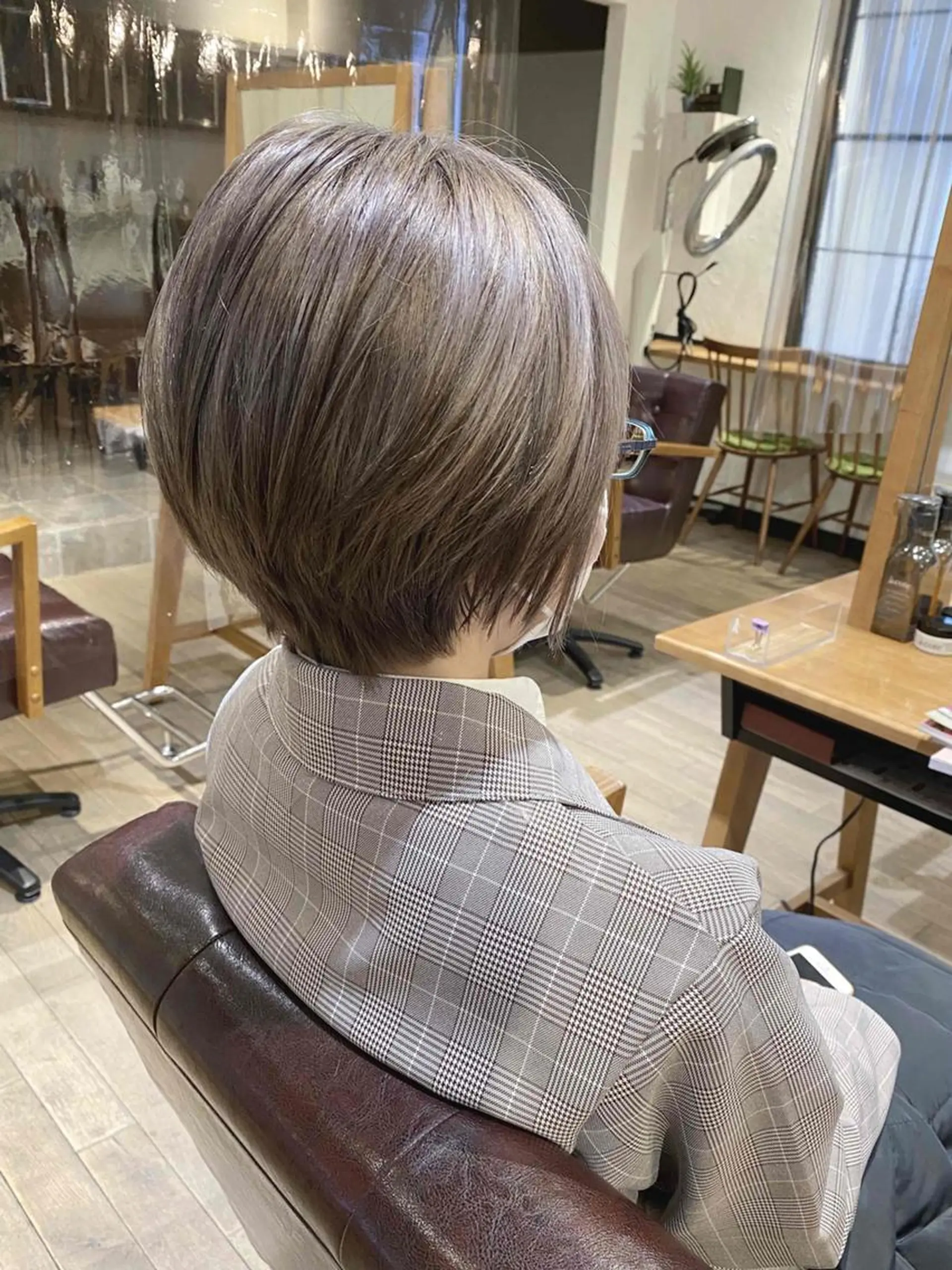 ショート カラー 前田 裕介のヘアスタイル