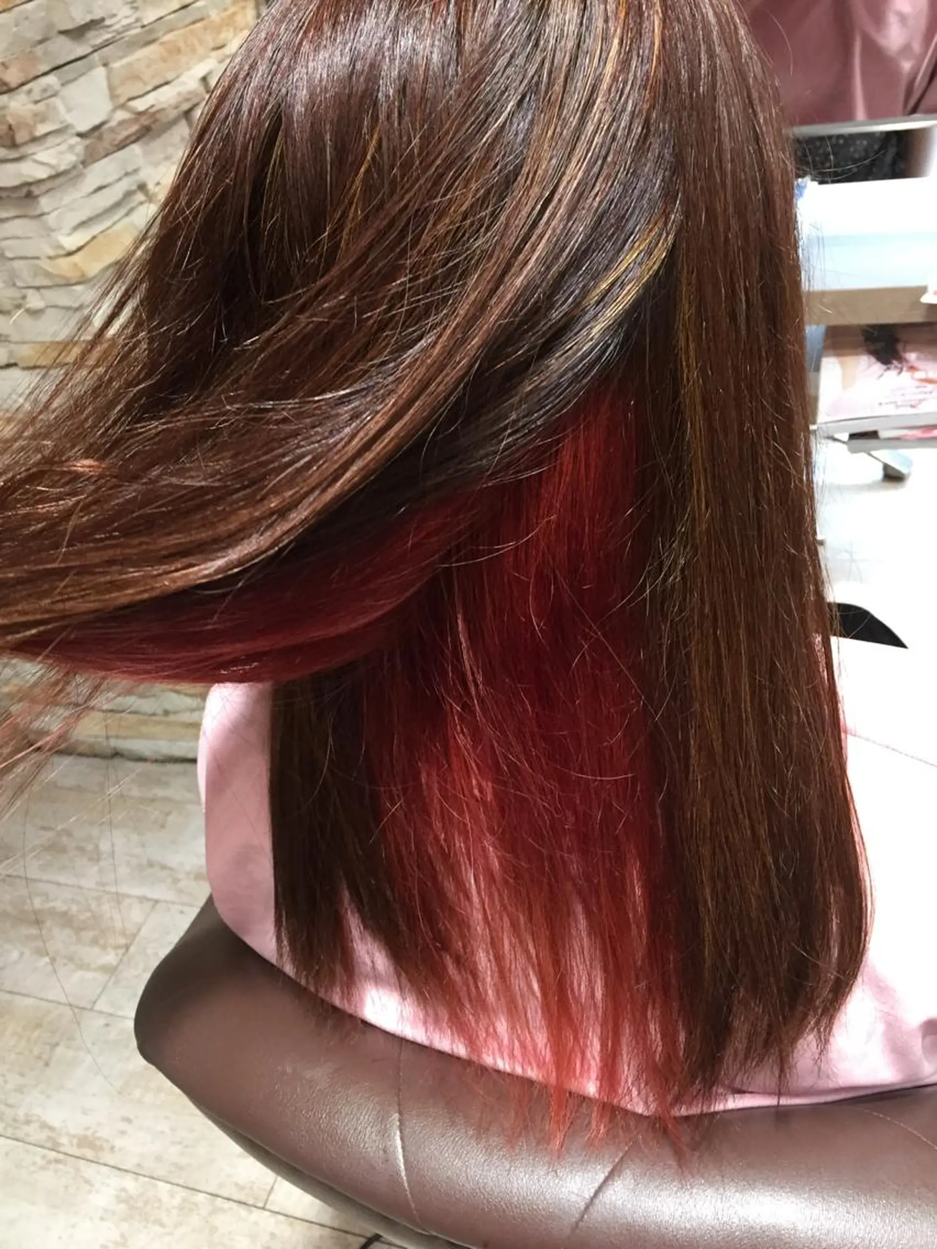 ロング カラー インナーカラー cherir髪質改善 パーソナルカラー診断のヘアスタイル