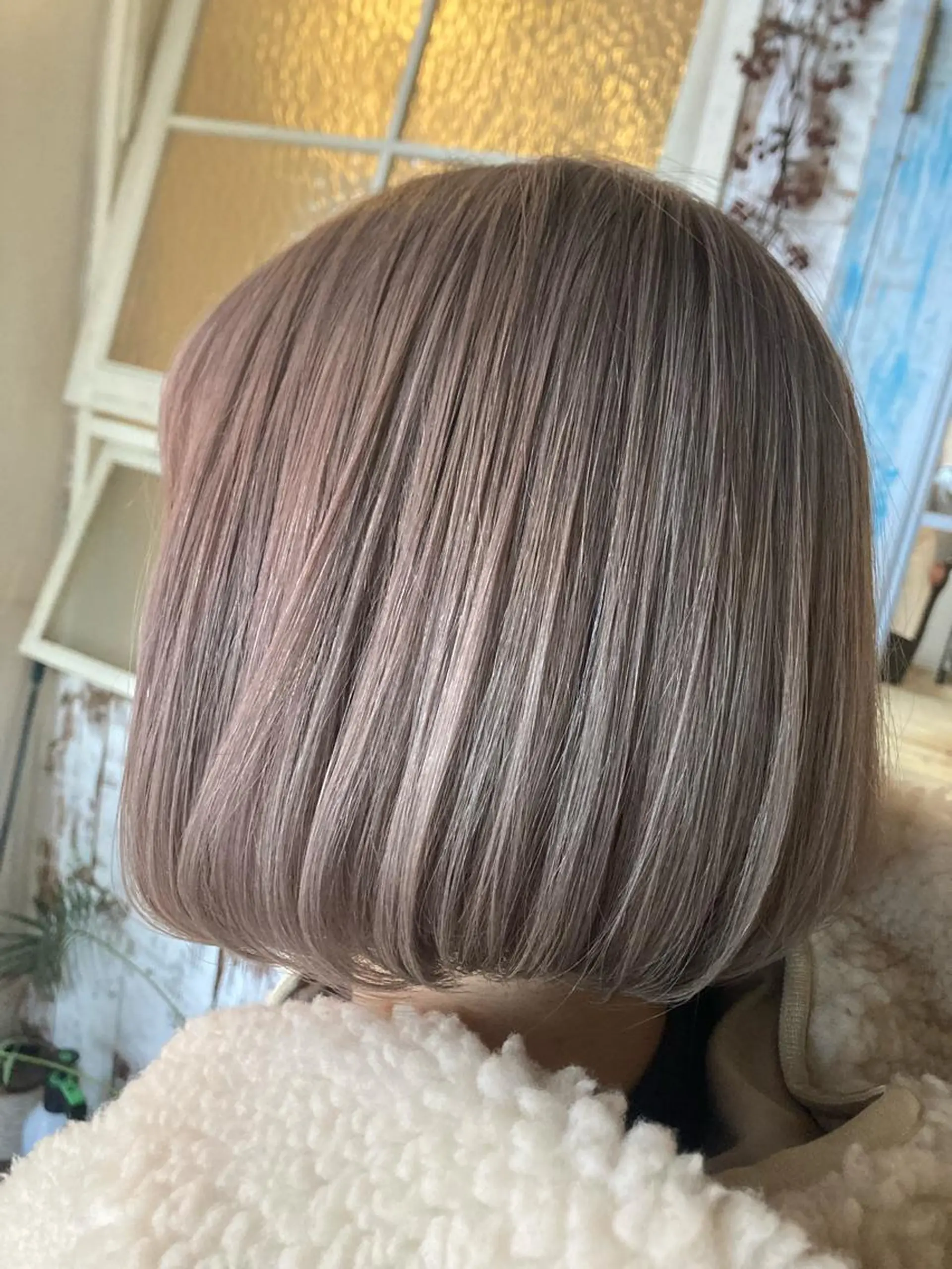 ショート カラー ブリーチ ブロンド noce harumiのヘアスタイル