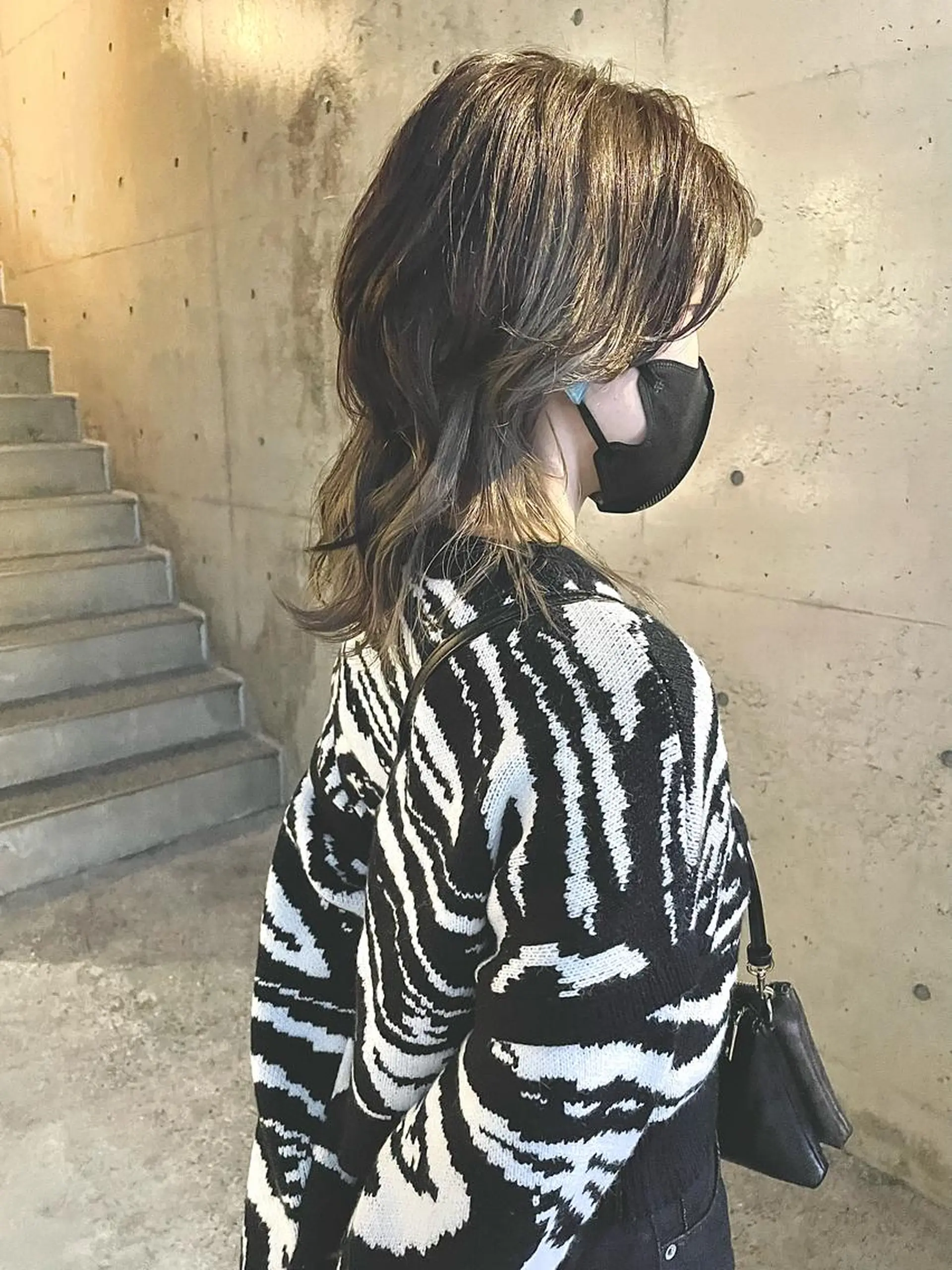 セミロング カラー 日高 香織のヘアスタイル