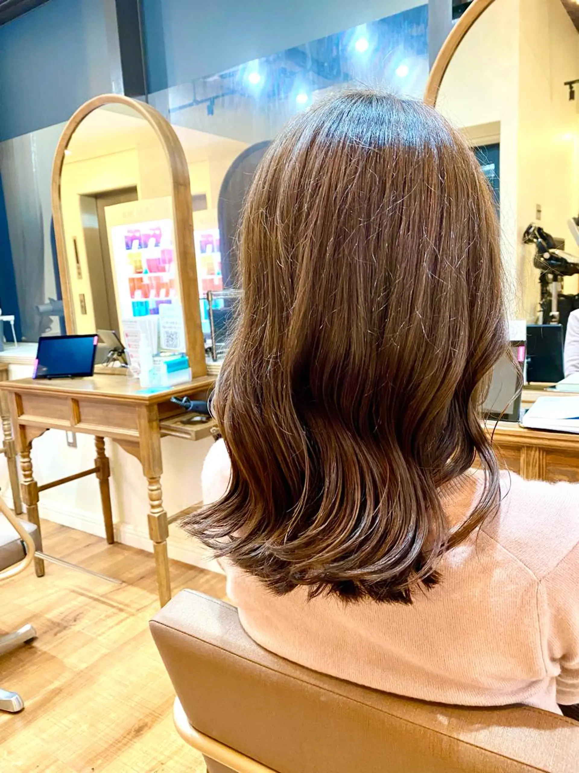 セミロング カラー ママ美容師🧸谷山 潮音/ReFa取扱店のヘアスタイル