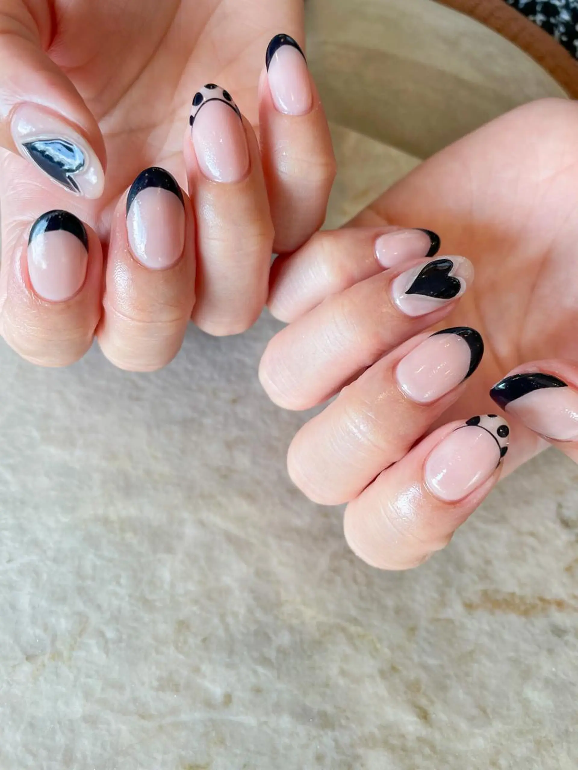 ネイル フレンチネイル ハート Lira nailのネイルデザイン