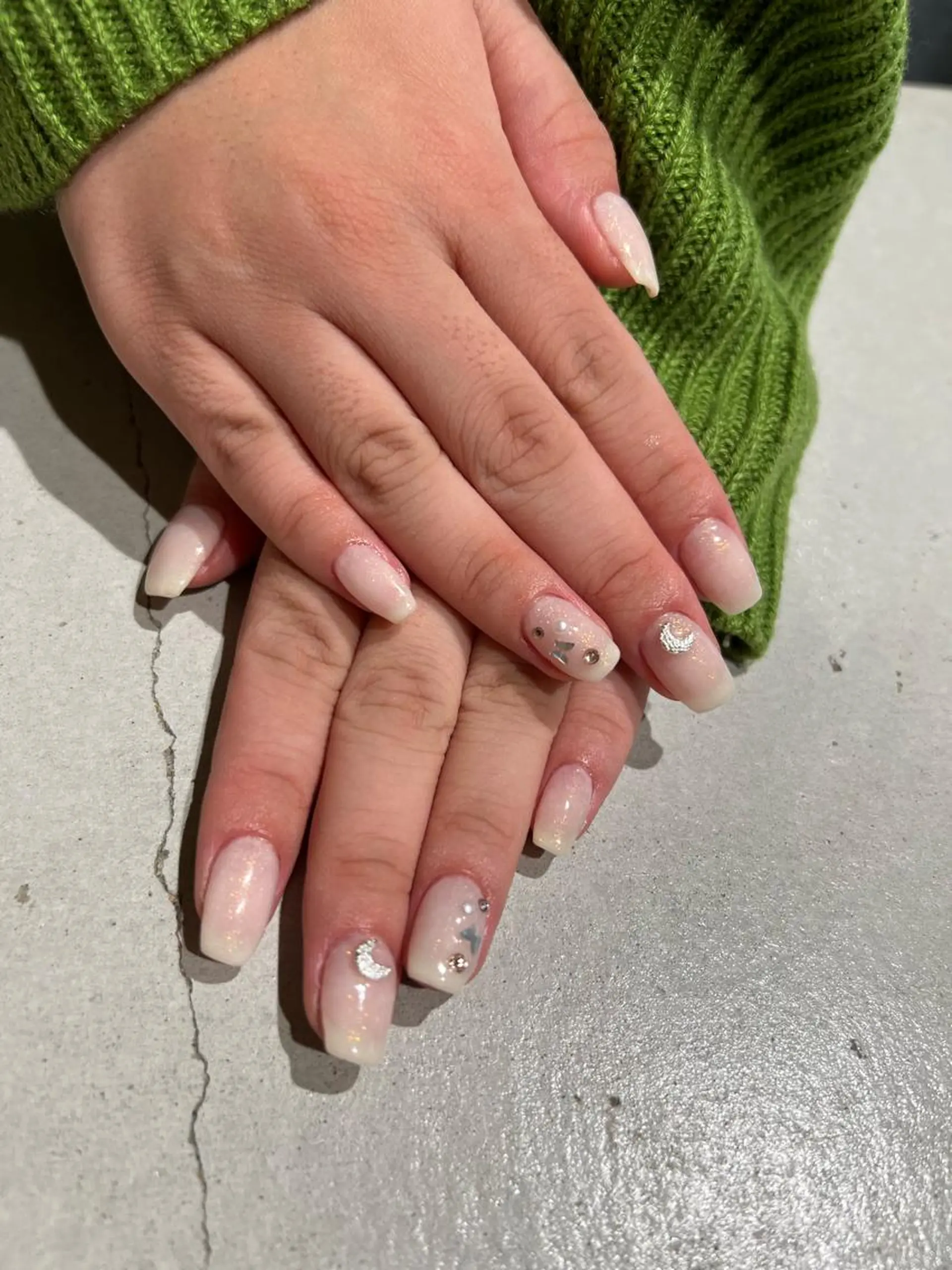 ネイル ハンドネイル zirnail所属・zir  nail 🕊️💗RIOのネイルデザイン