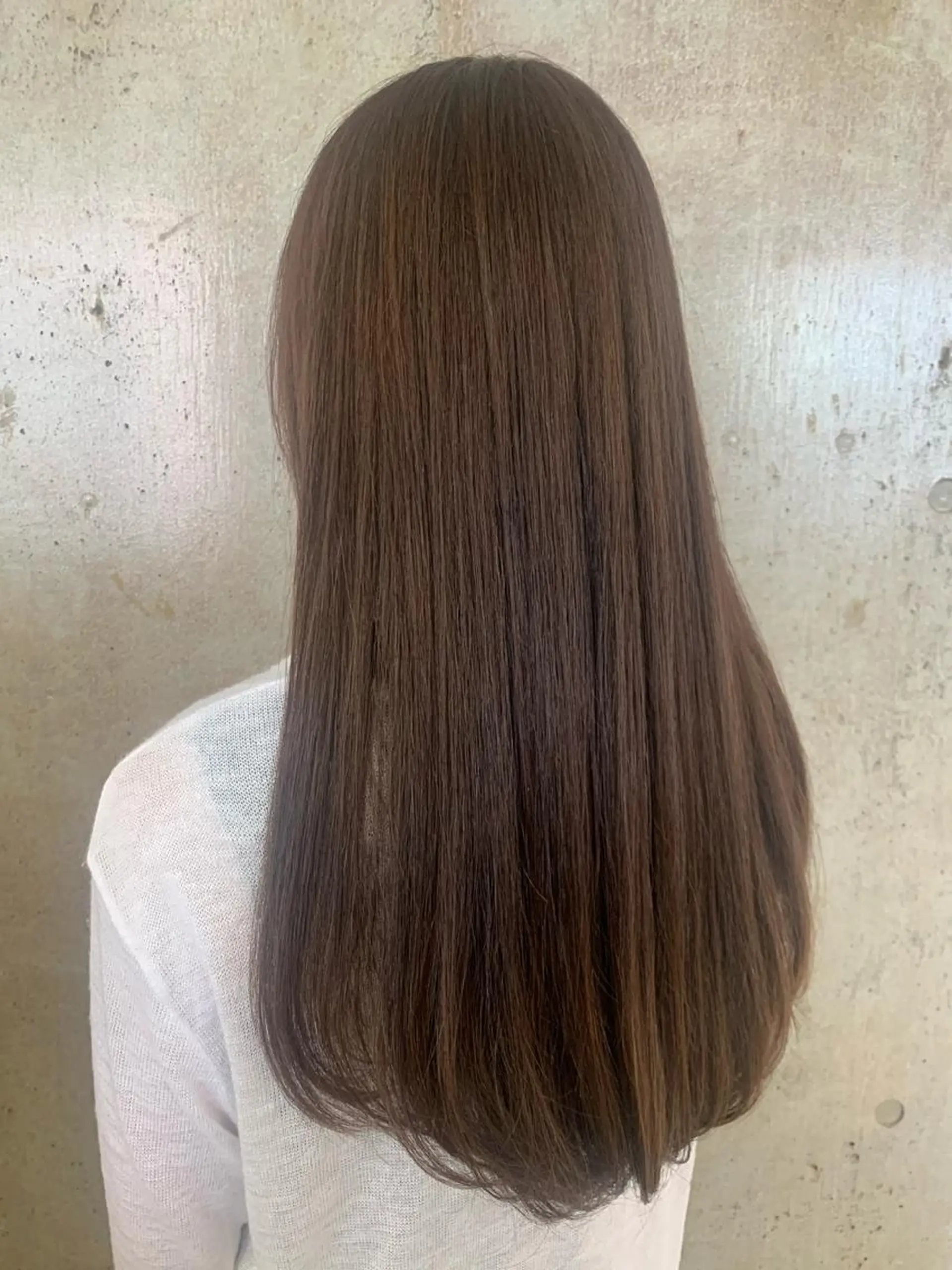 カラー アッシュ アッシュブラウン ブラウンカラー カット ヘアカラー トリートメント ヘッドスパ 近 紗理奈のヘアスタイル