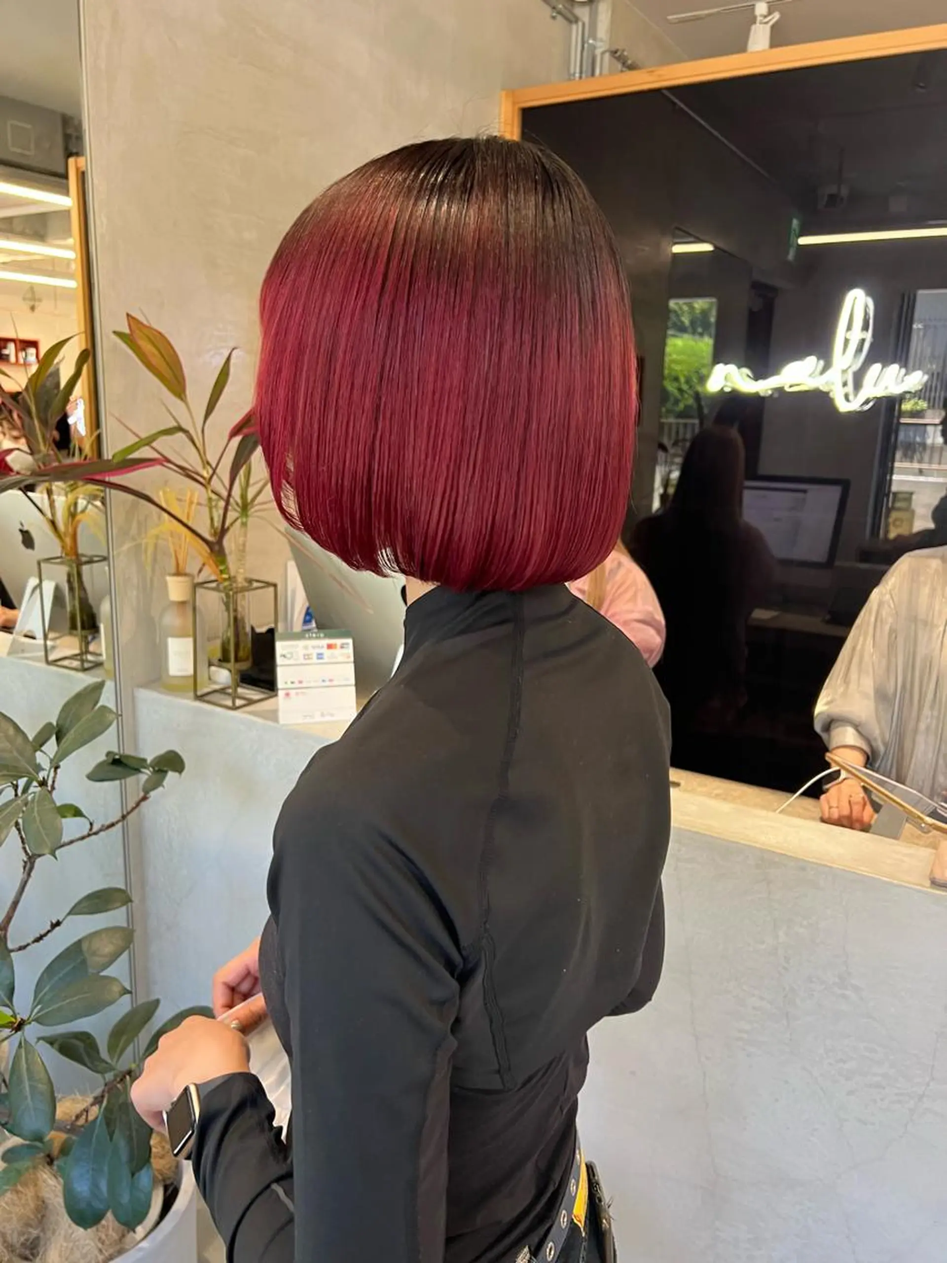 カラー 鶴井 美空のヘアスタイル