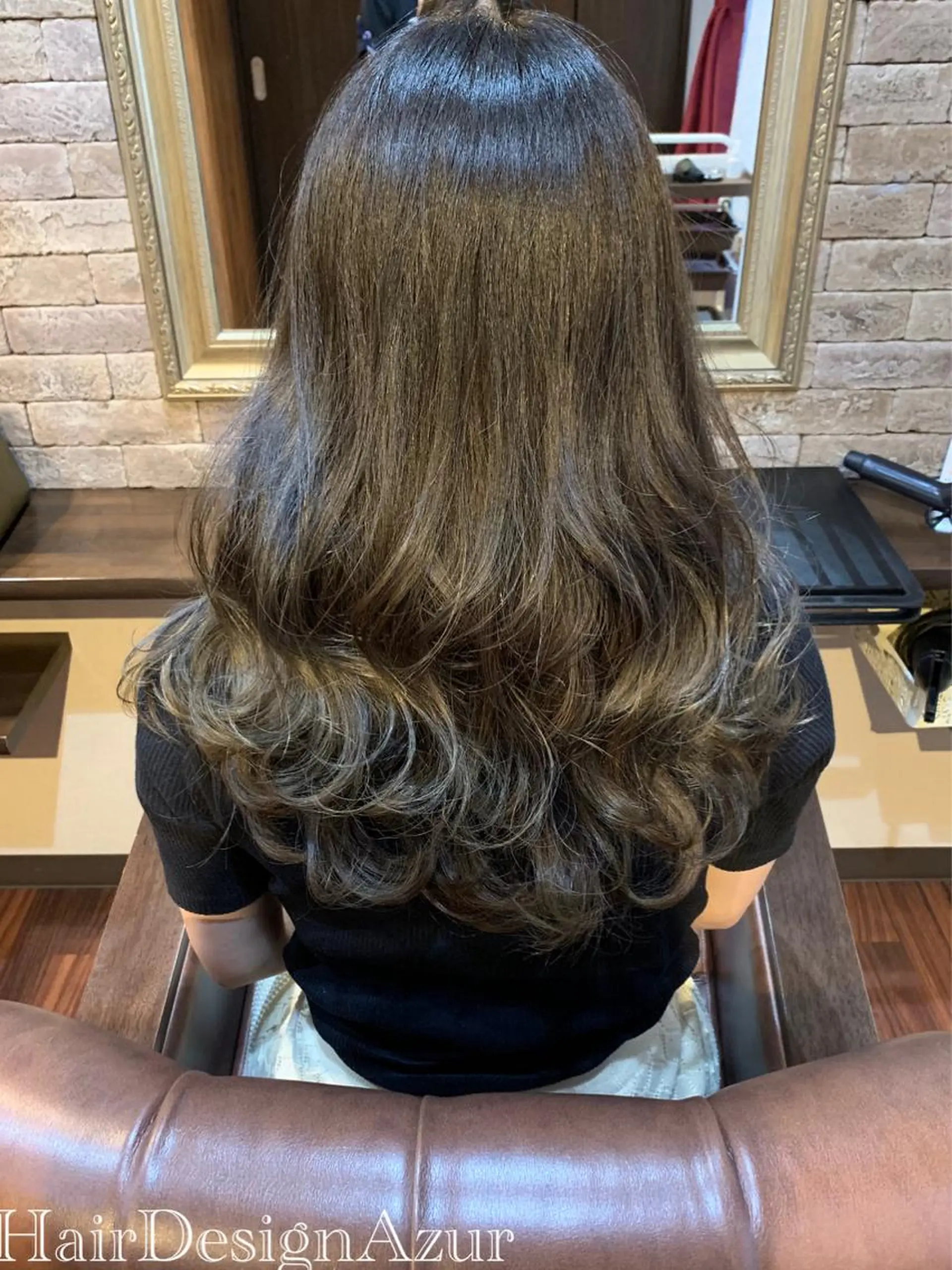 ロング カラー HairDesign Azurのヘアスタイル