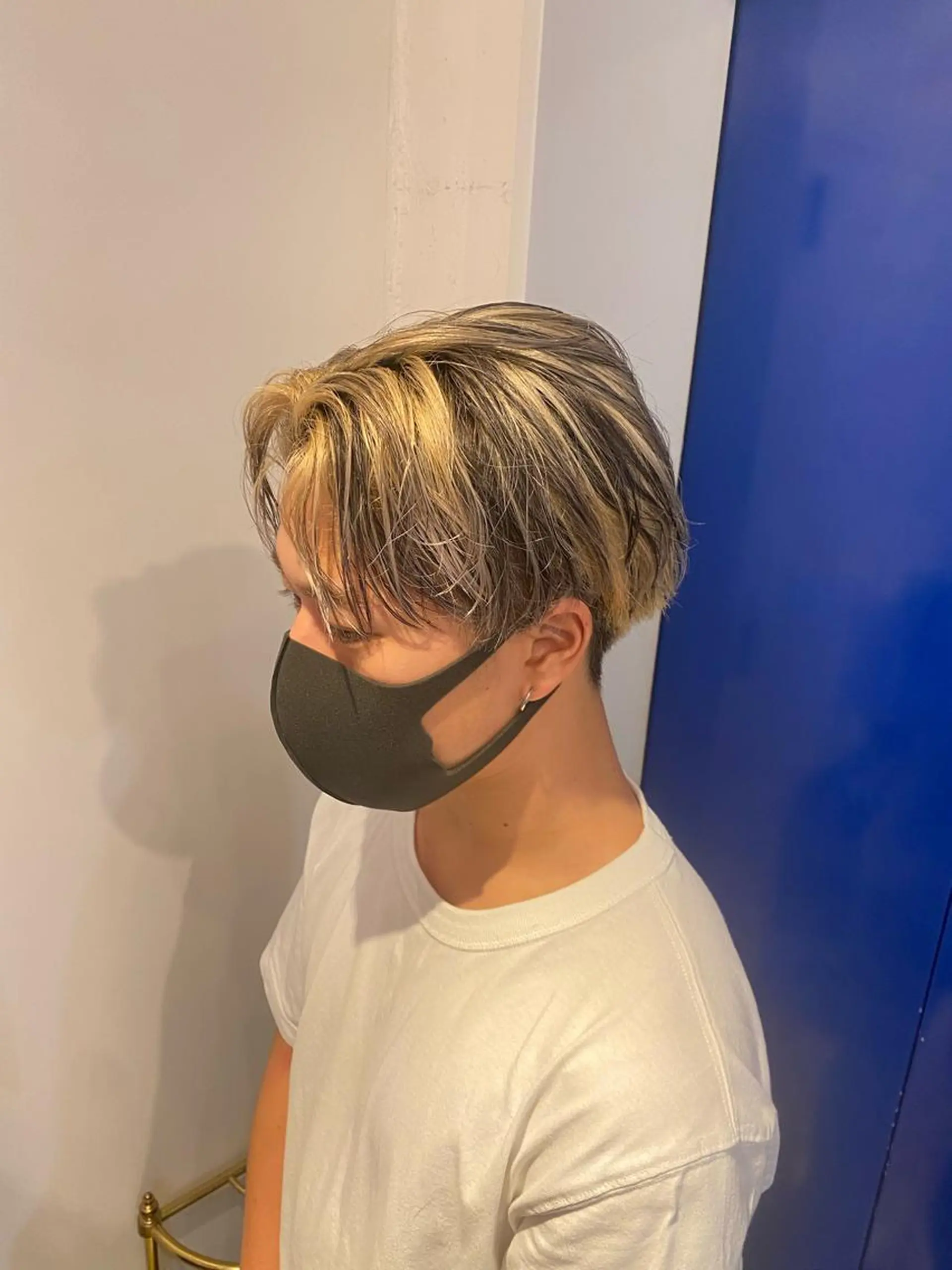 カラー メンズ センターパート 刈り上げ カット ヘアカラー シャドウパーマ/ 波巻パーマYu-Kiのヘアスタイル