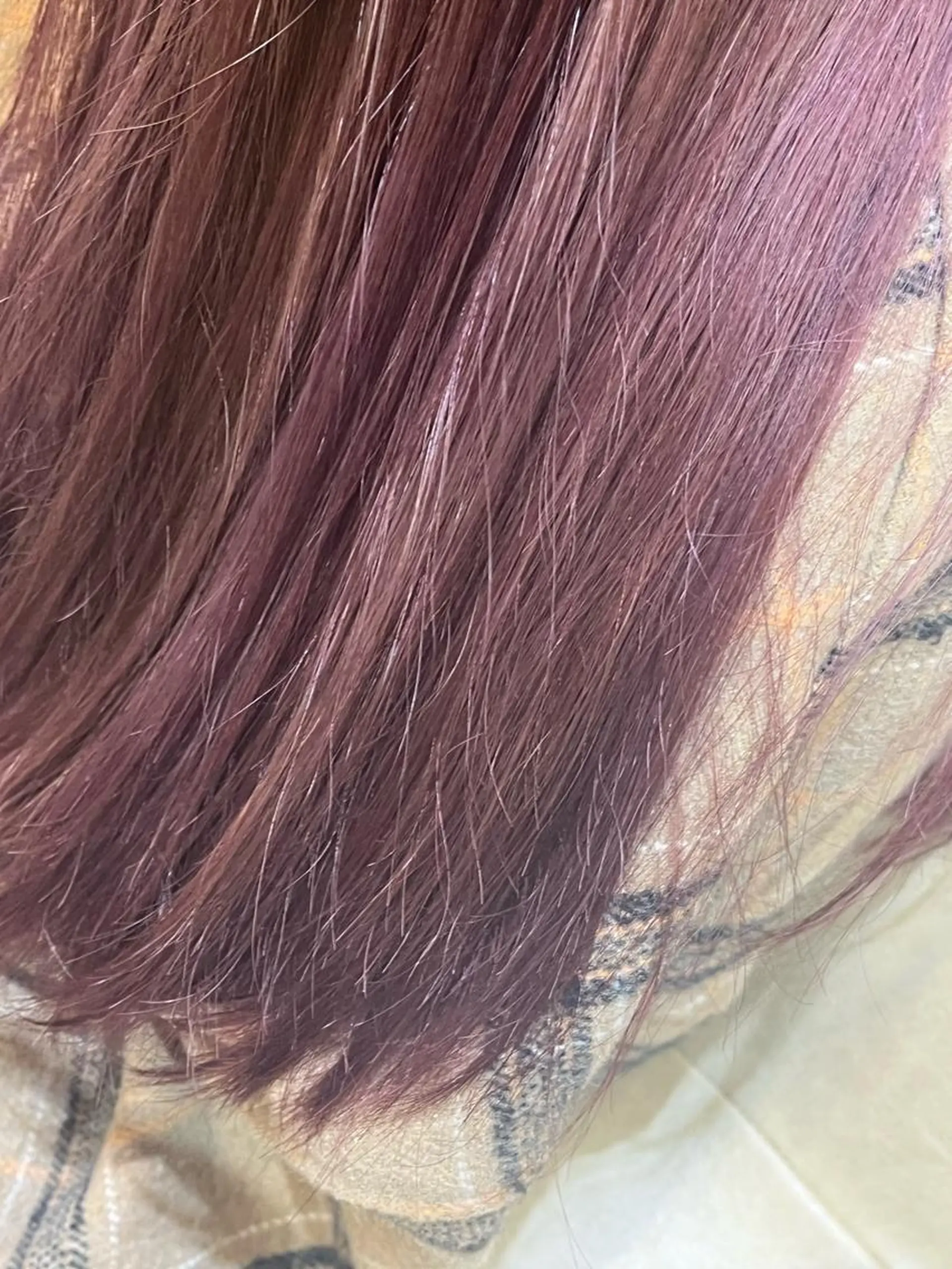 セミロング izumi （いずみ）のヘアスタイル