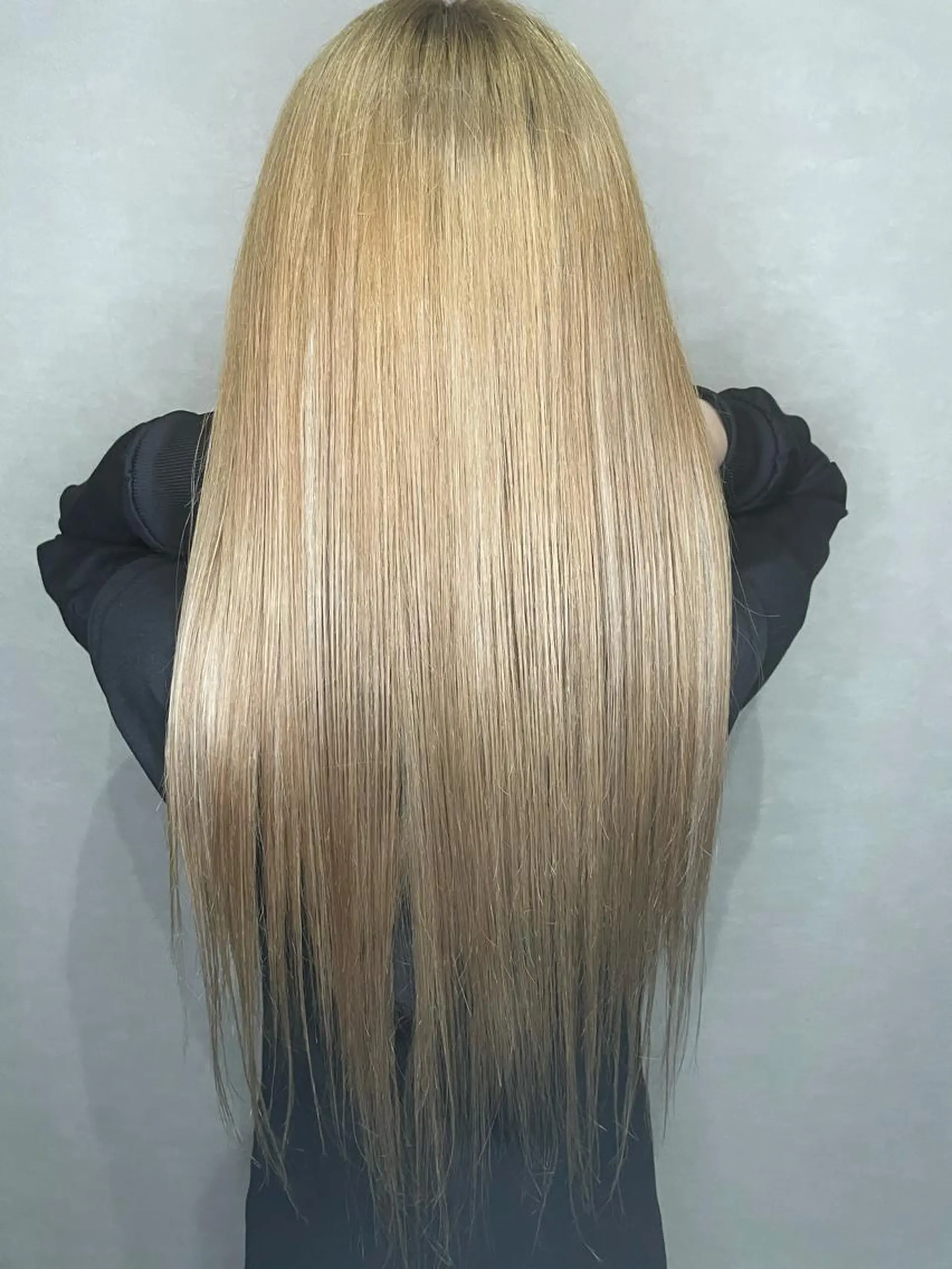 ロング カラー レイヤーカット匠 イソザキノリユキのヘアスタイル