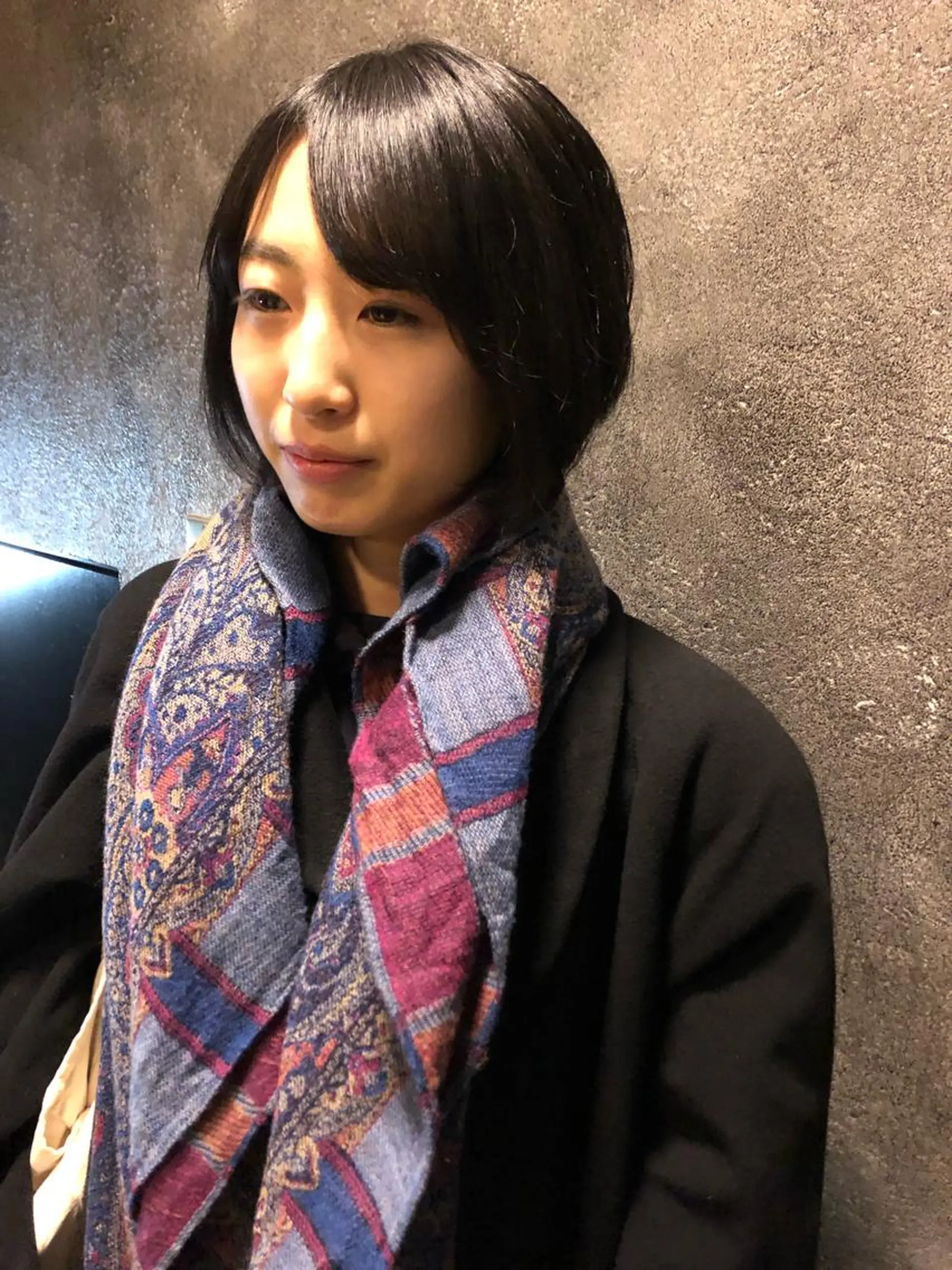 ショート MIOベージュカラー 柔らかいカラーのヘアスタイル