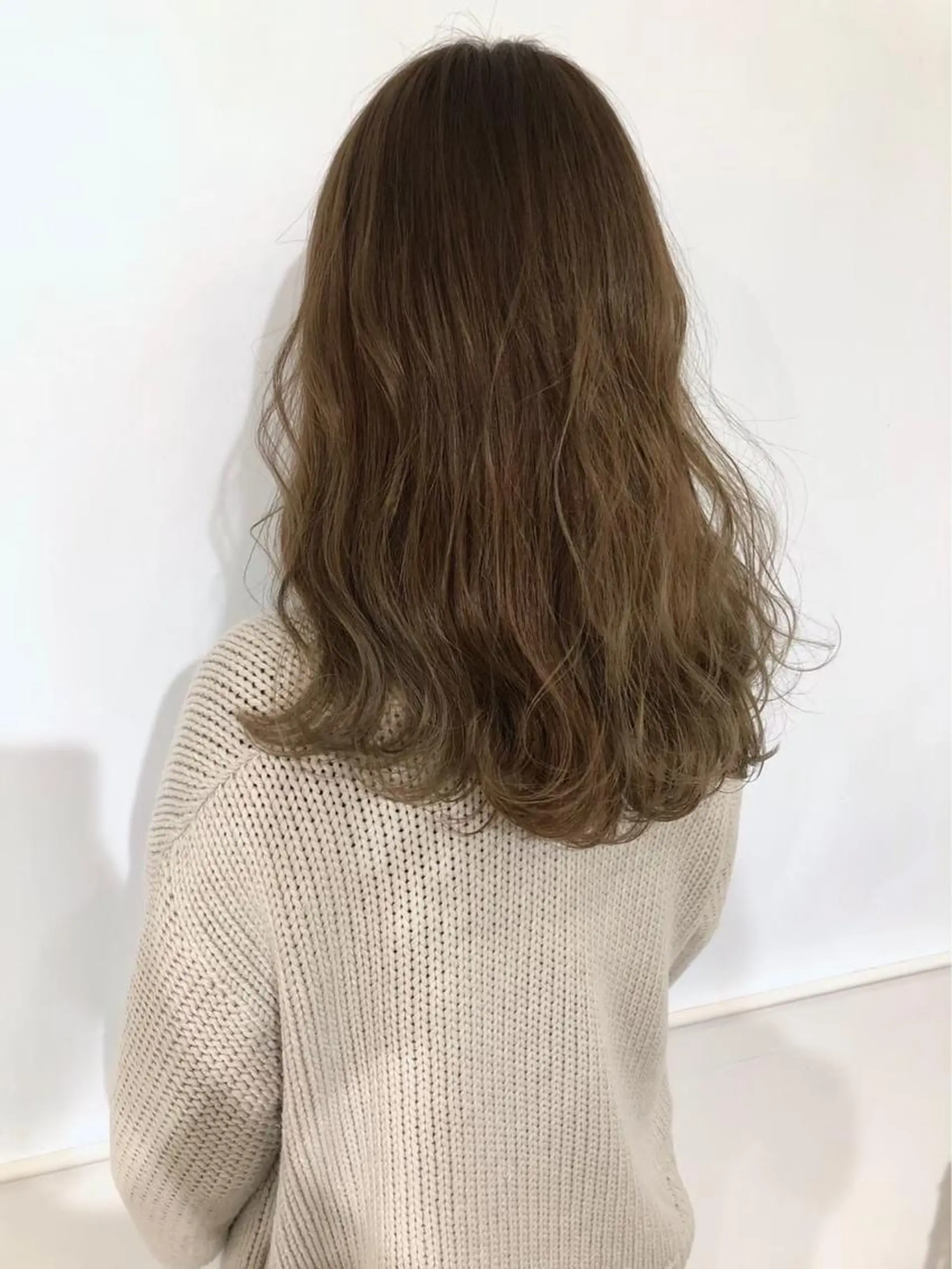 カラー アッシュ ベージュカラー Okamura Chisatoのヘアスタイル