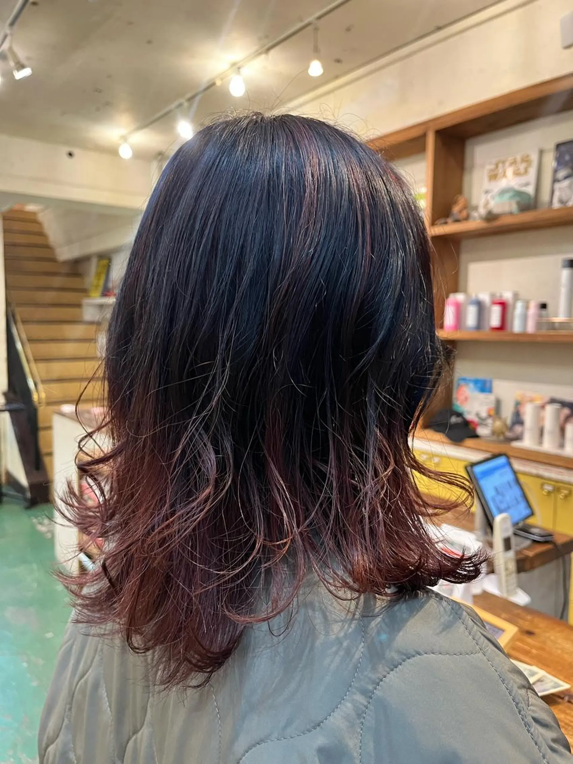 ミディアム カラー ヘアカラー ♱地雷カラー♱ウルフ ♱ 藍衣 ♱のヘアスタイル