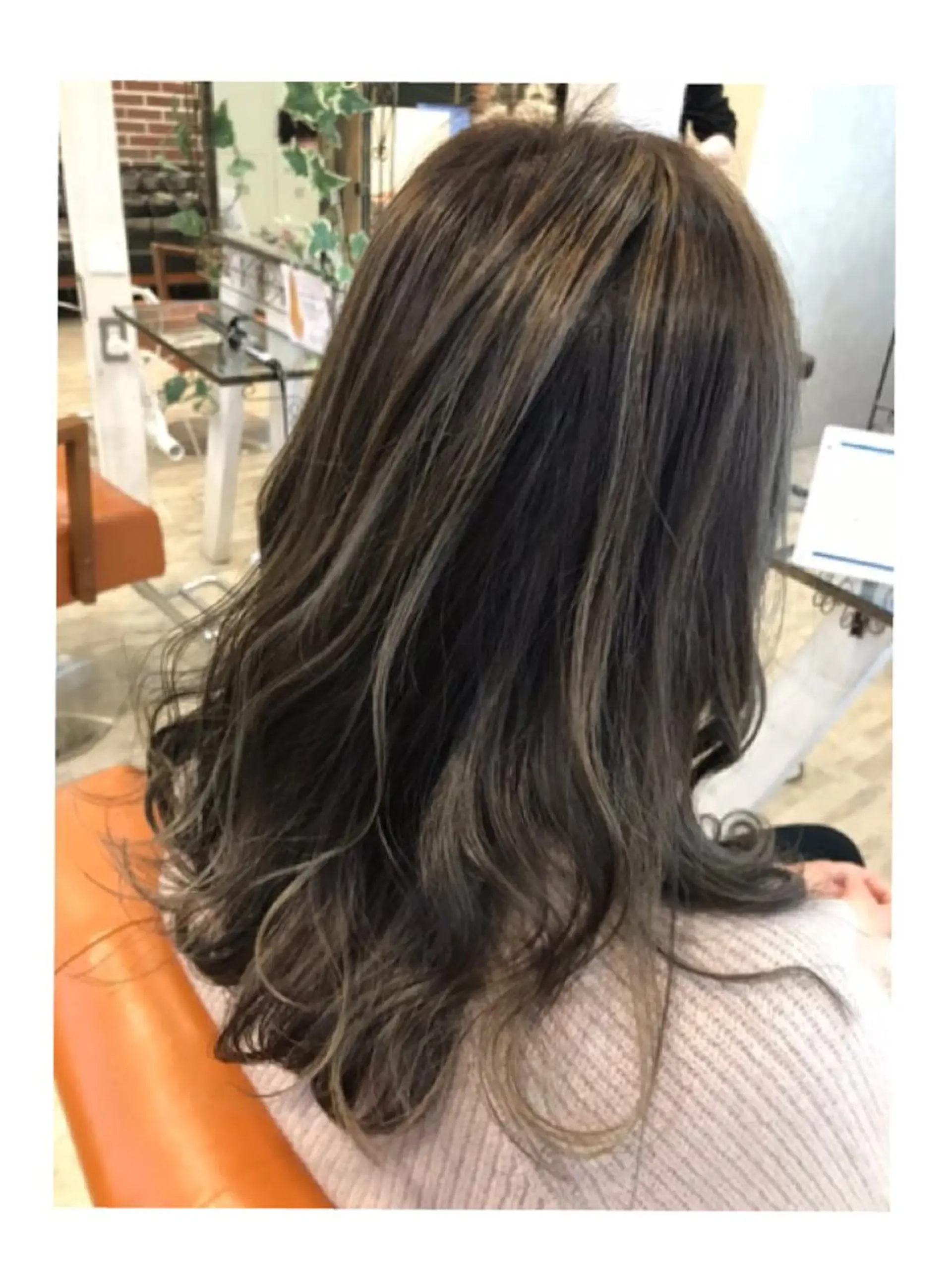 カラー 浦田侑希 CODE.LINEのヘアスタイル