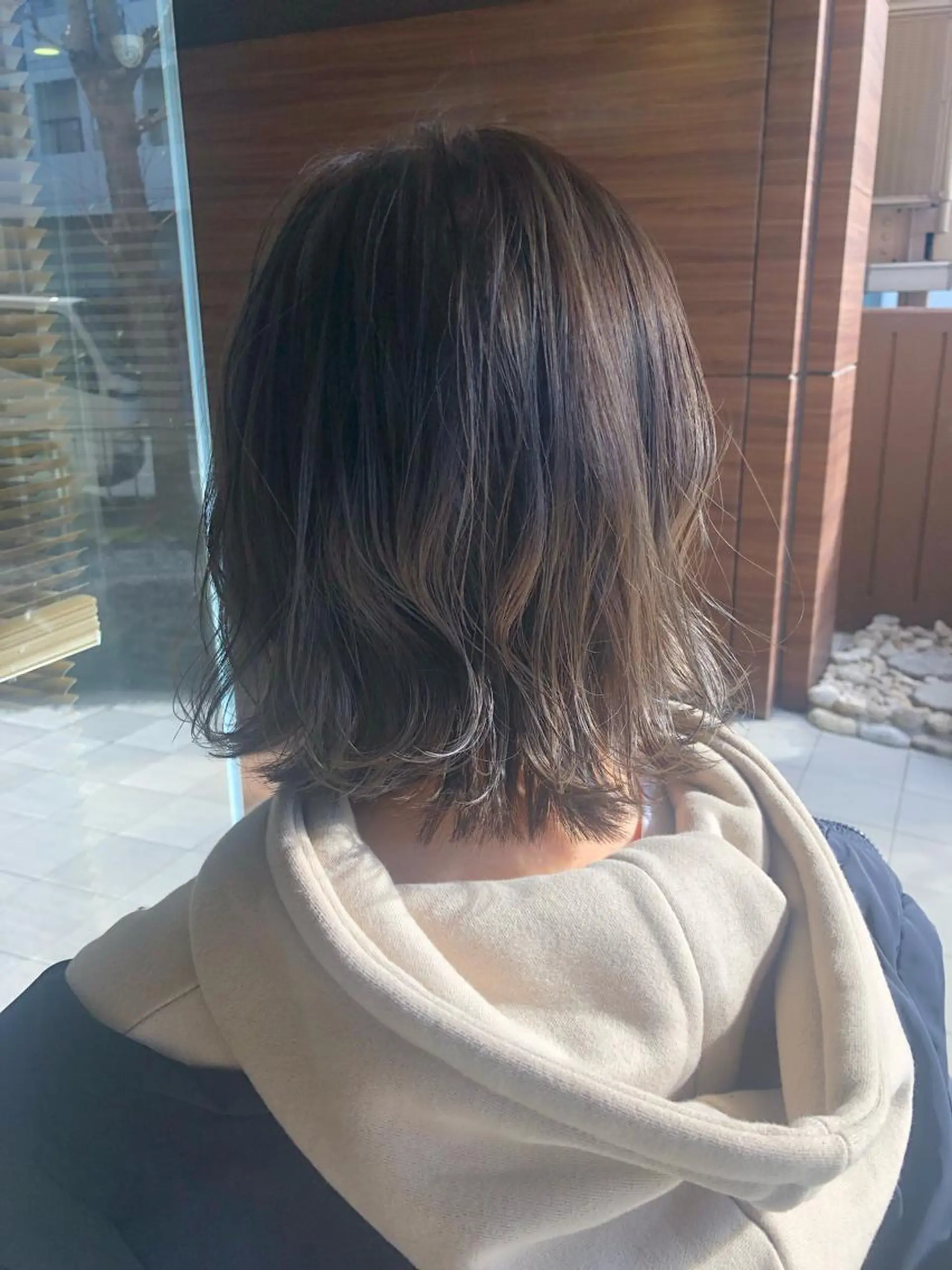 ミディアム カラー ボブ 外ハネヘア カット ヘアカラー トリートメント ✨レイヤーお任せ✨ 林有里子のヘアスタイル