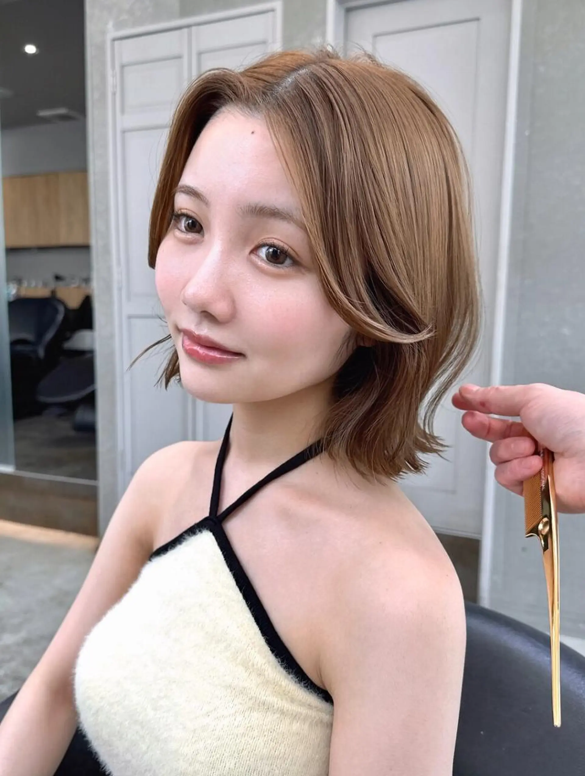 ミディアム カラー ヘアカラー トリートメント Lond oneのヘアスタイル