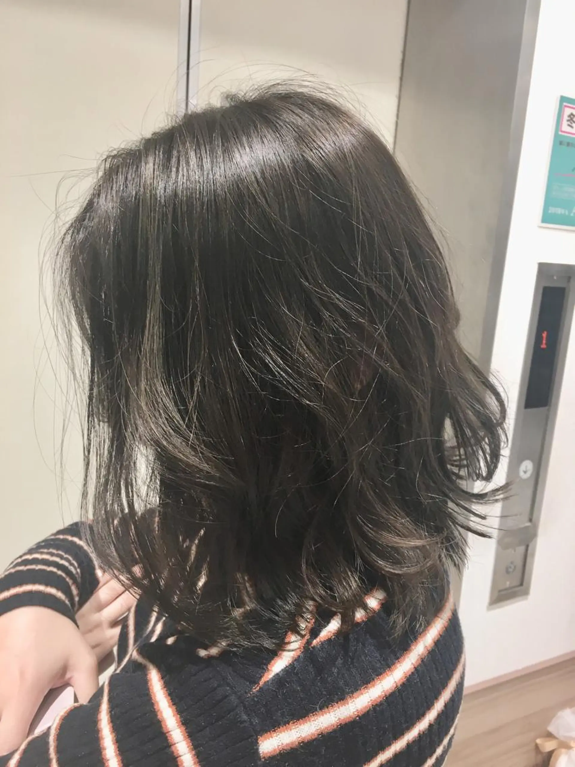 ミディアム カラー グレージュ tuki yokohama所属・店長 小池アキトのヘアスタイル