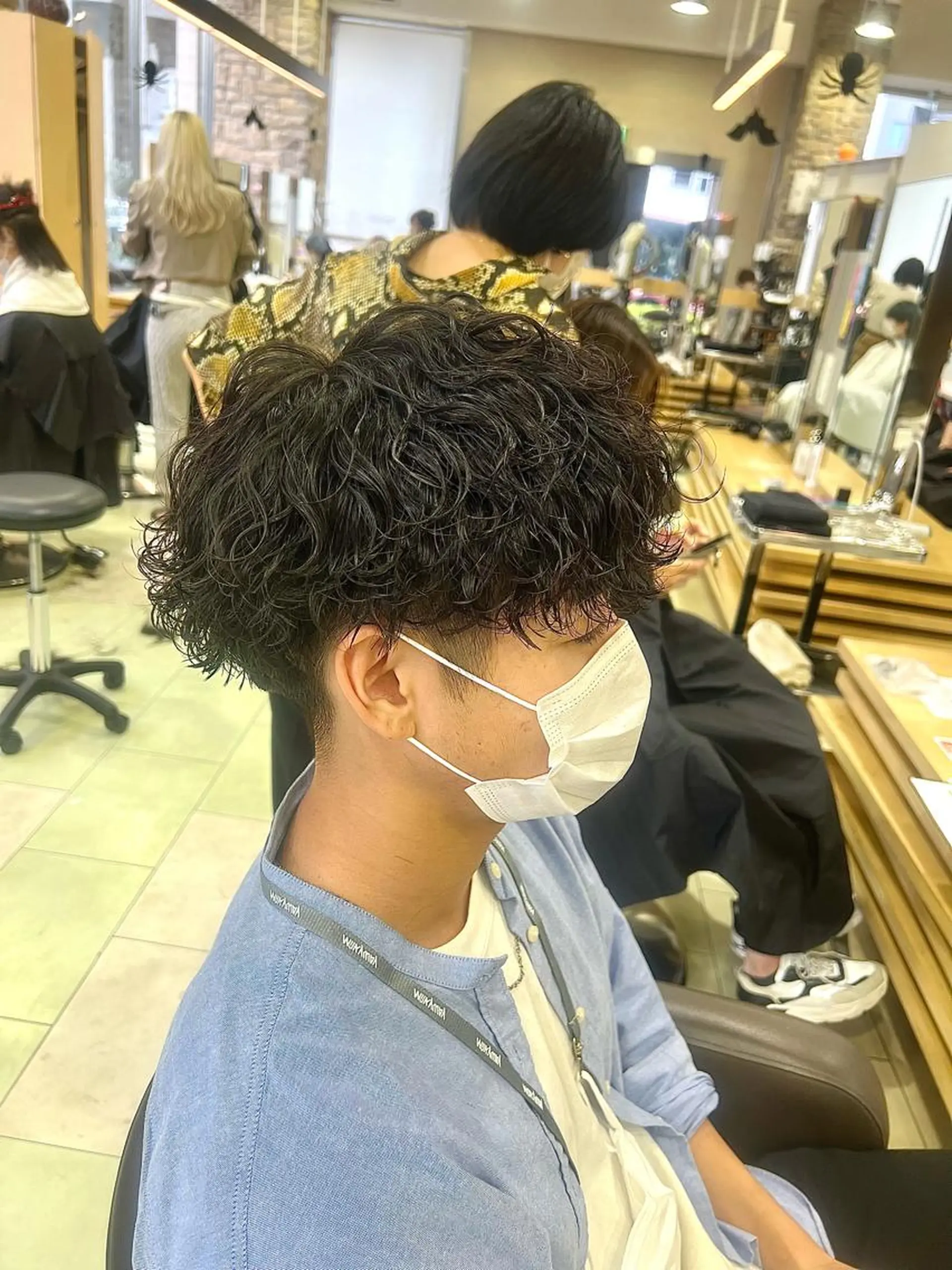 ショート パーマ メンズ アイブロウ カット パーマ メンズ特化 【かな】のヘアスタイル