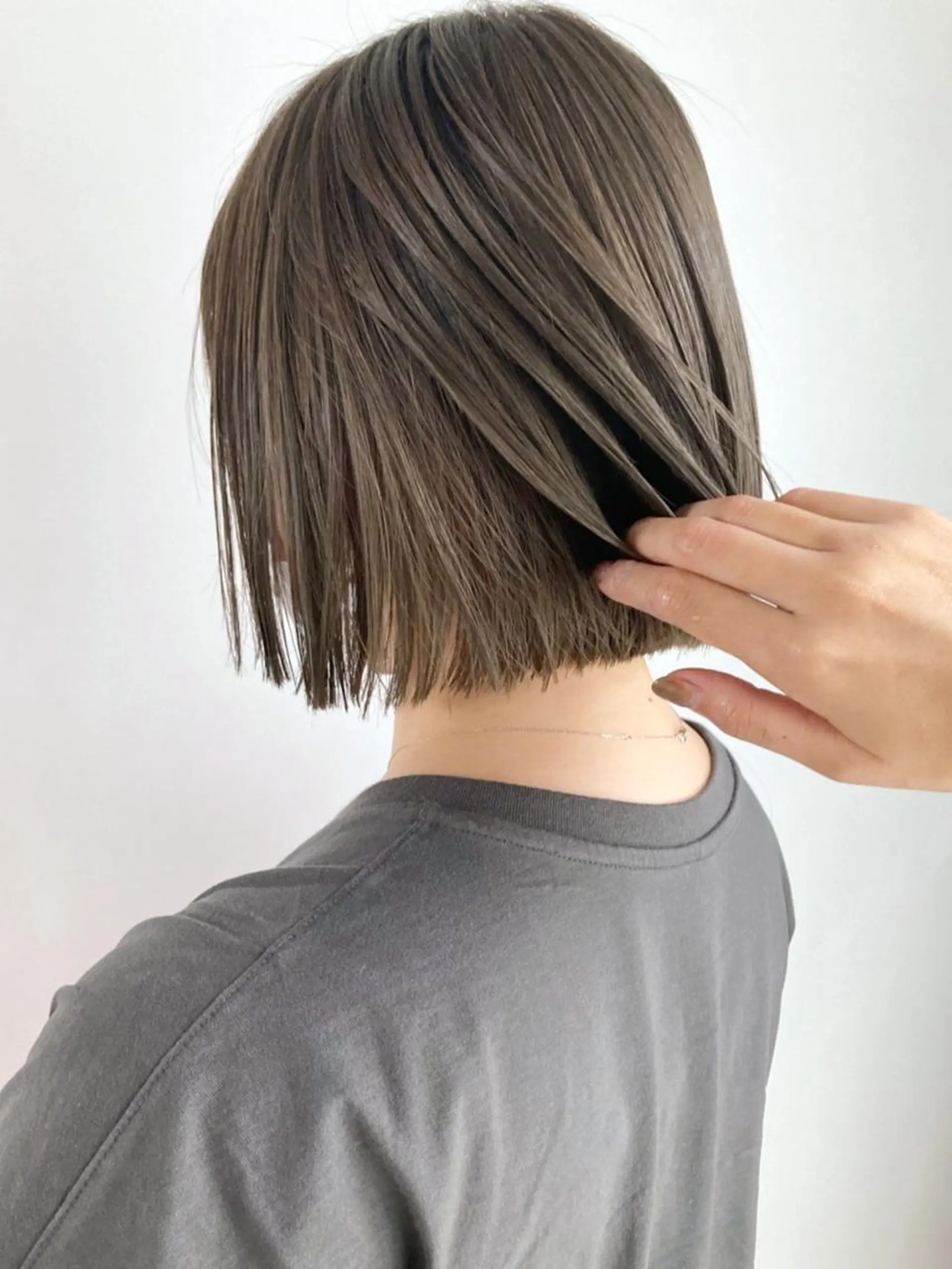 ミディアム カラー パーマ ヘアアレンジ グレージュ オリーブグレージュ オリーブグレー ボブ ITbyALBUM 藤沢店のヘアスタイル