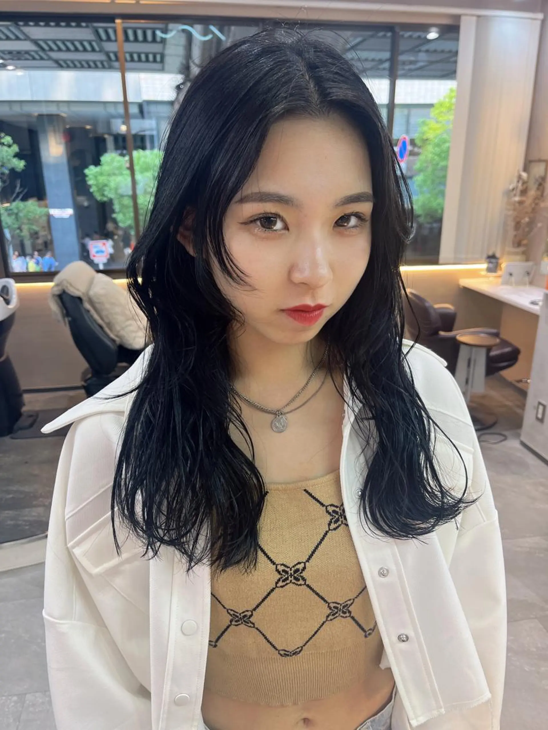 セミロング カラー カット ヘアカラー トリートメント MIES amane(アマネ)のヘアスタイル