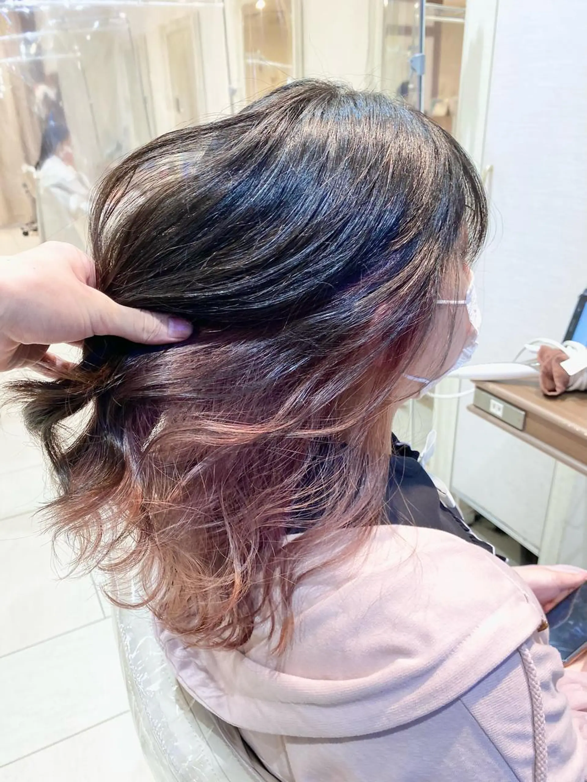 ロング カラー 横山 直輝のヘアスタイル