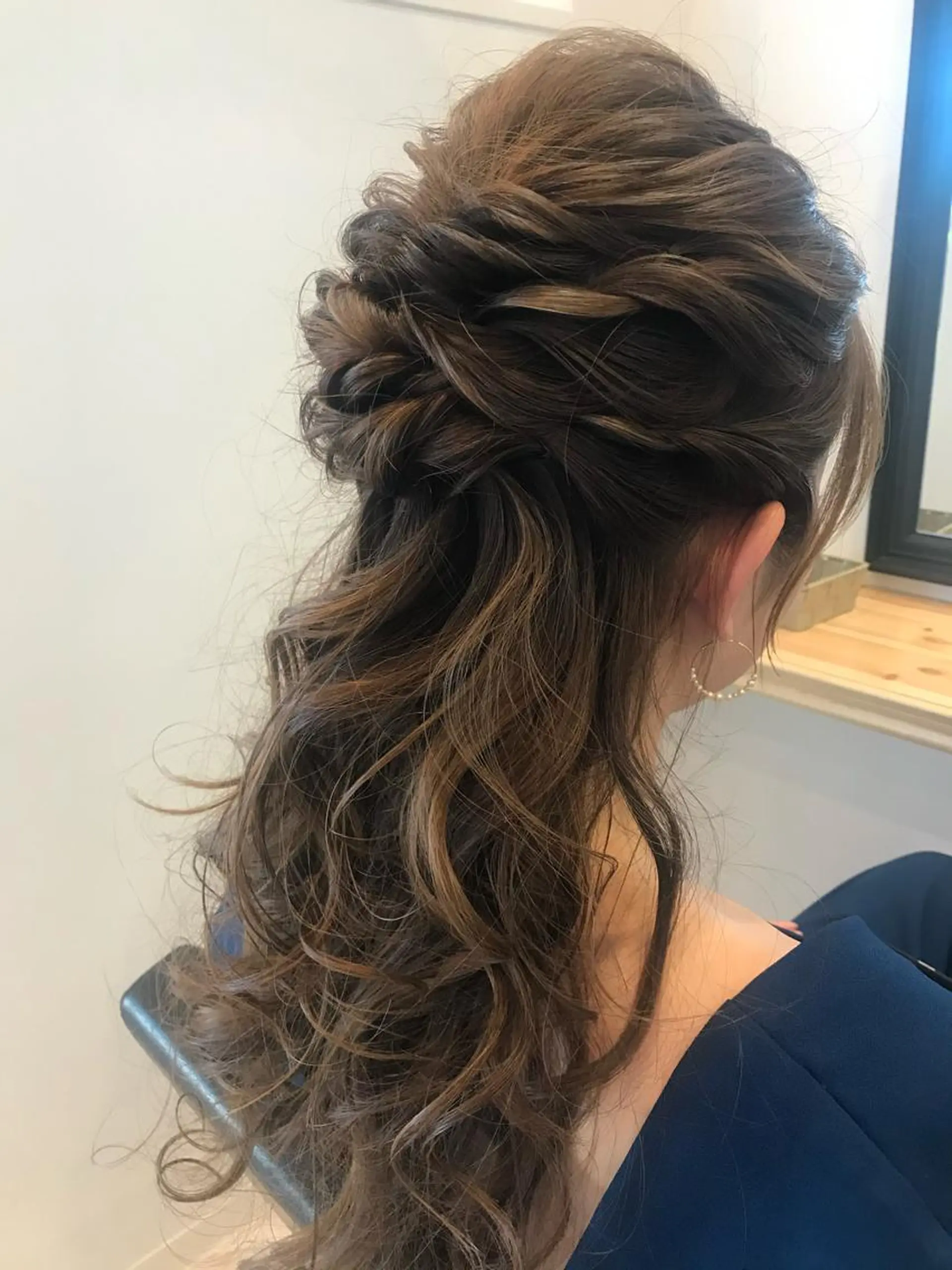 ヘアアレンジ ハーフアップ 小林 真由のエステ・リラクイメージ