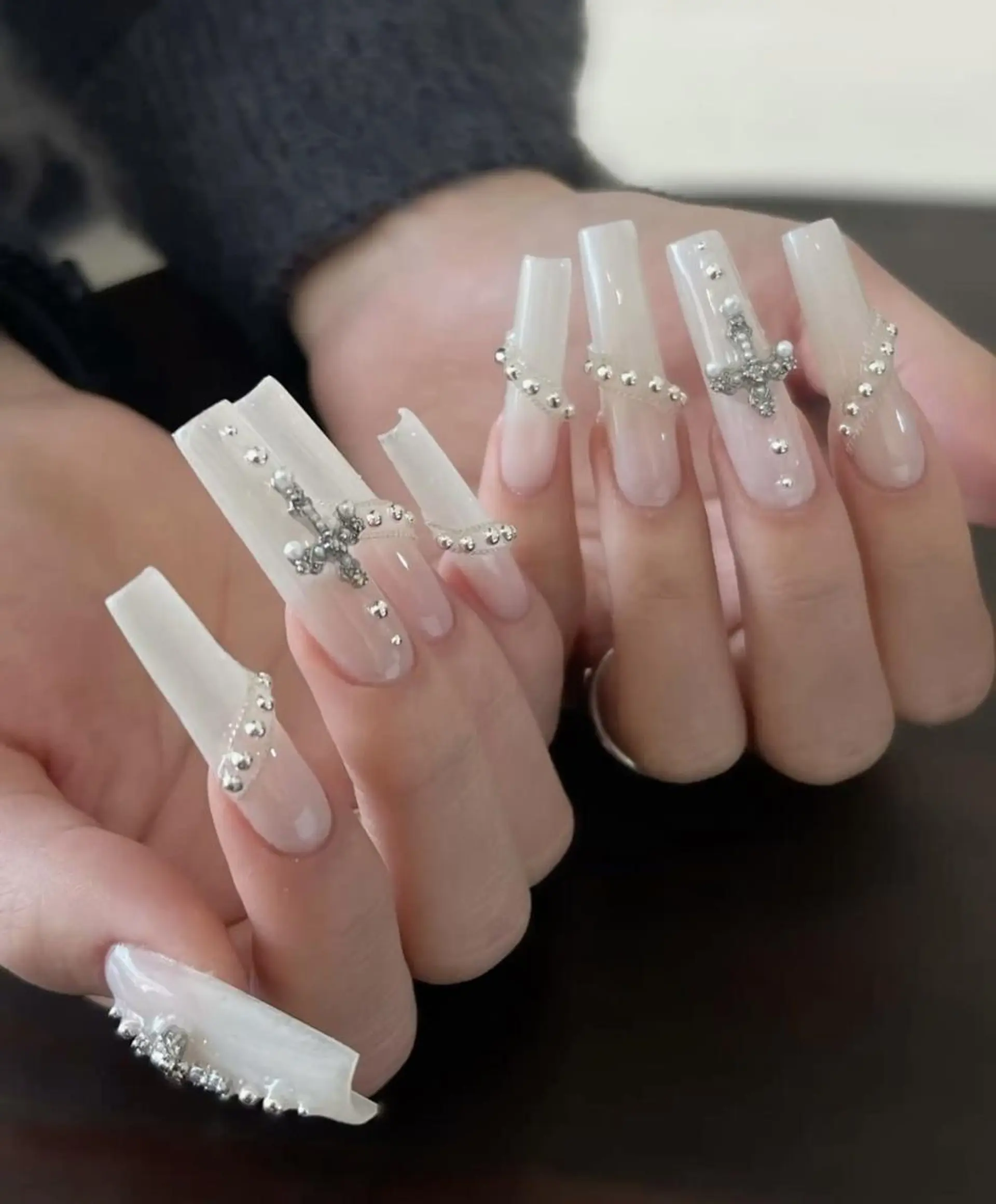 ネイル 長さ出し フレンチネイル グラデーション 卒業式 マグネットネイル Sora nail 長さ出し専門店のネイルデザイン