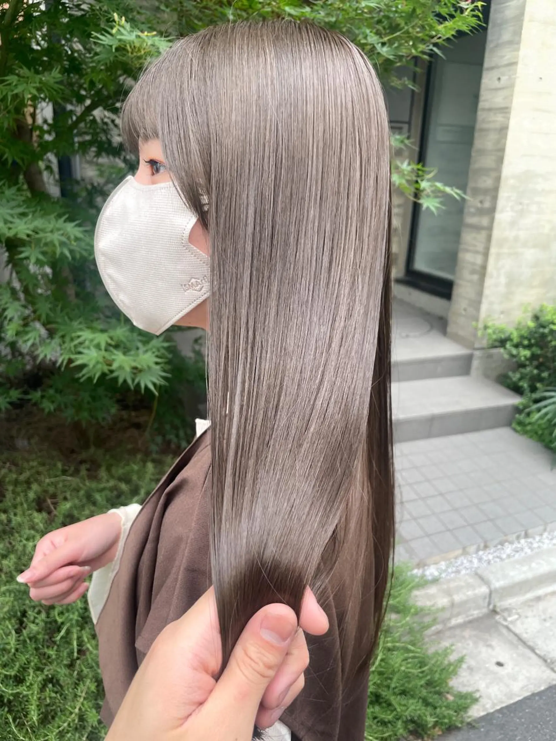 ロング カラー ヘアカラー トリートメント 顔周りカット 【オノザワリョウ】のヘアスタイル