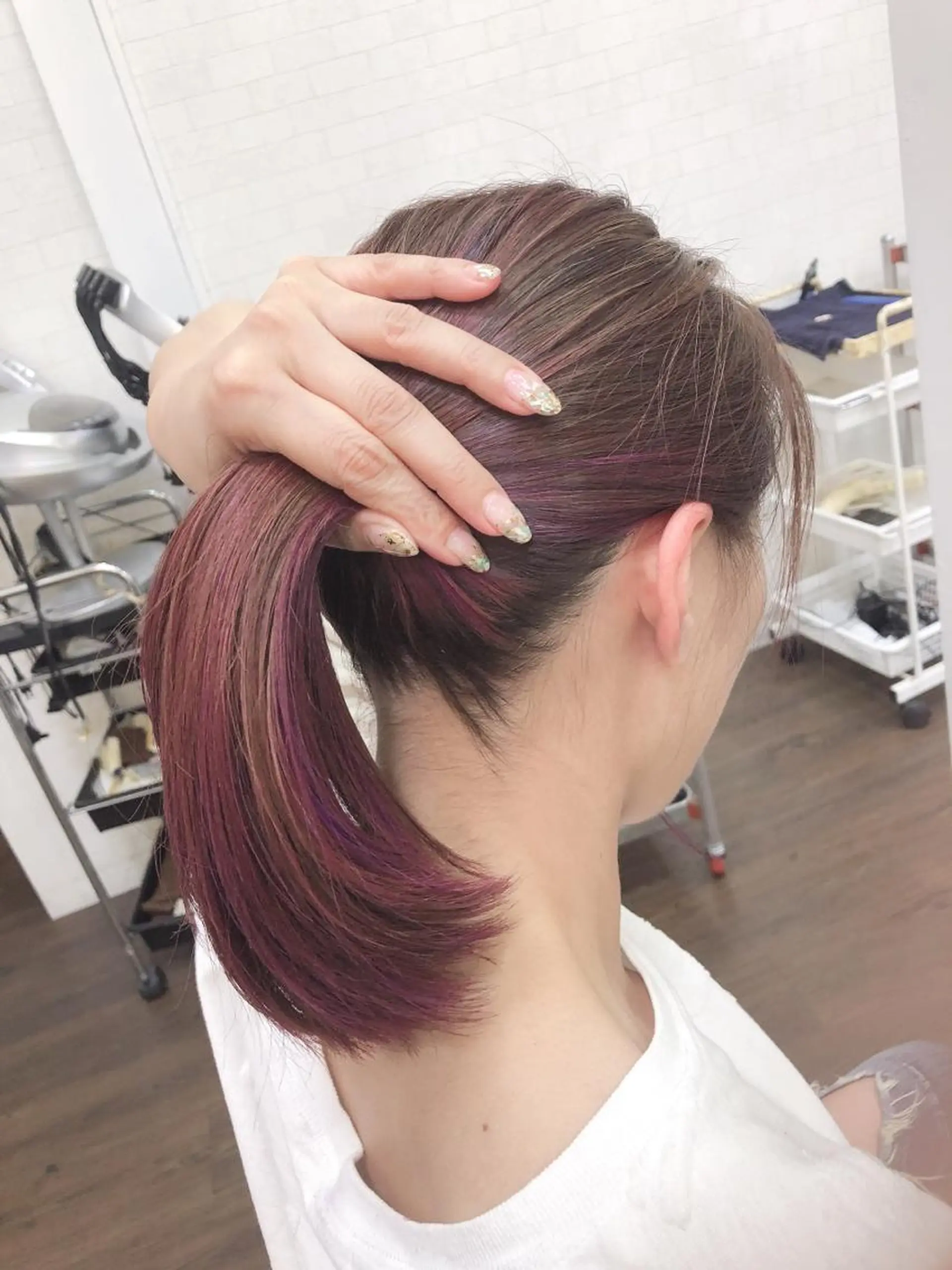 ミディアム カラー デザインカラー ハイライトカラー ハイライト トリートメント ハイライト/インナー /ブリーチ/レイヤーのヘアスタイル