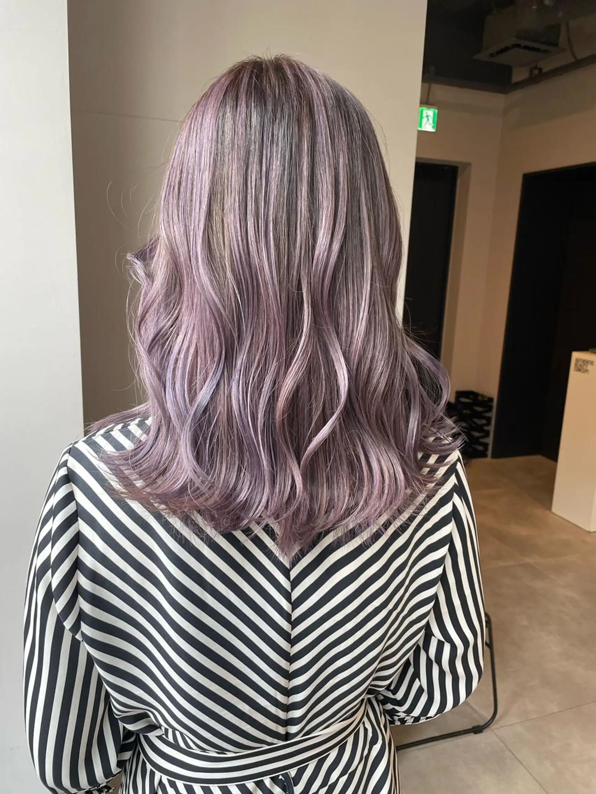 ミディアム カラー バレイヤージュ レイヤーカット ブリーチ👩‍🦳/ ‪✂︎MANAMIのヘアスタイル