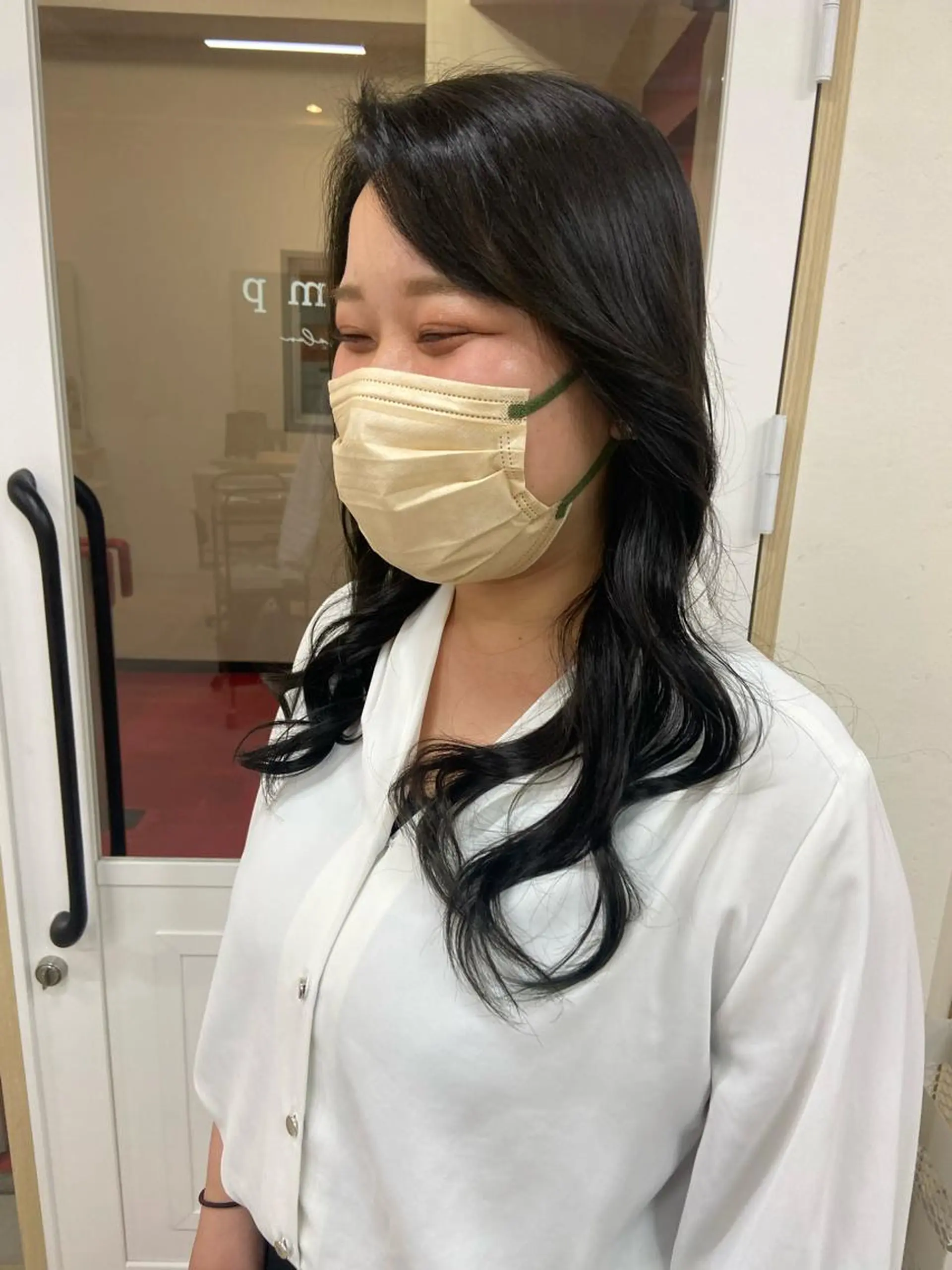 セミロング 宮澤 泉のヘアスタイル
