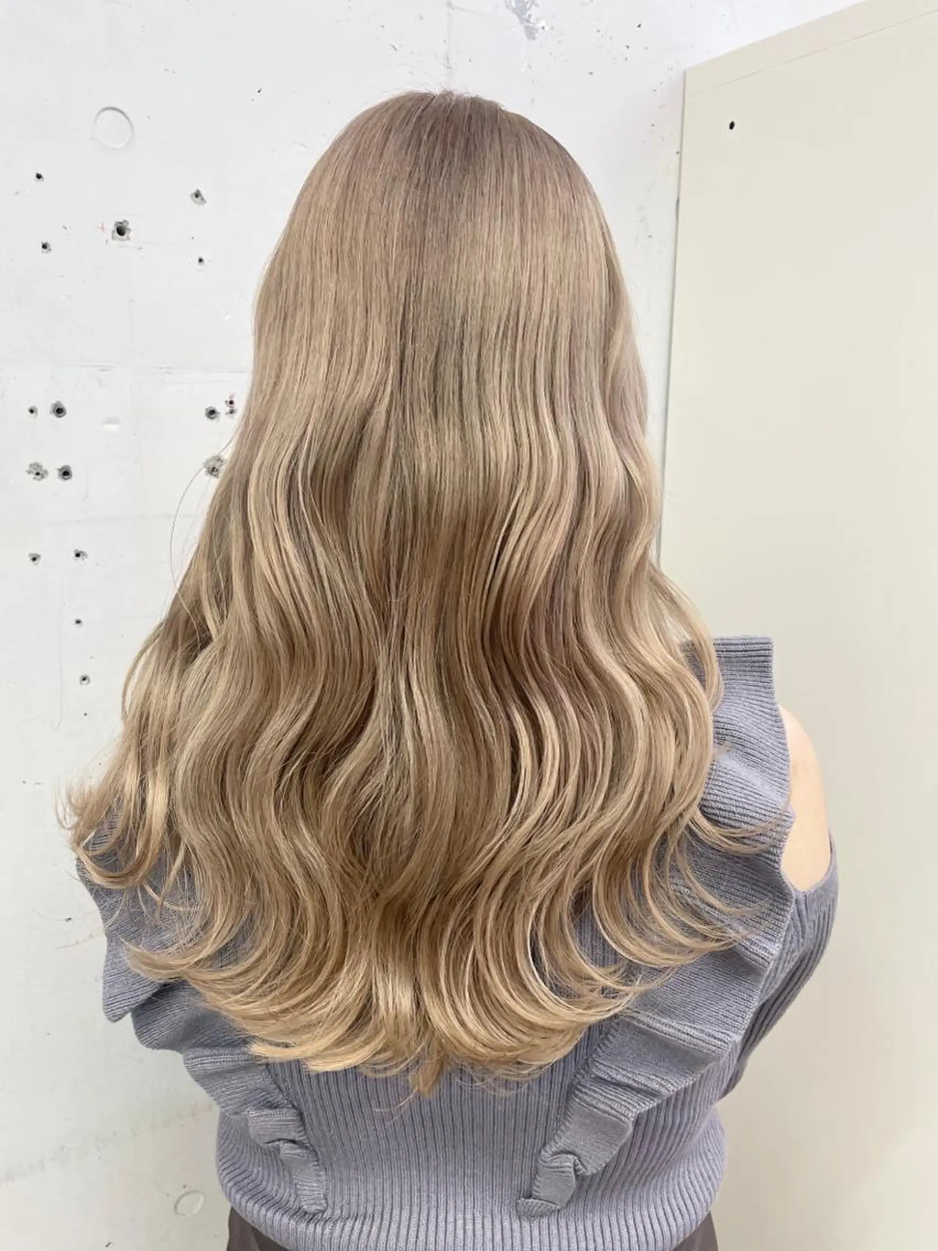 ロング カラー ヘアカラー トリートメント ザクザクレイヤー 🍀/ブリーチ/小田のヘアスタイル