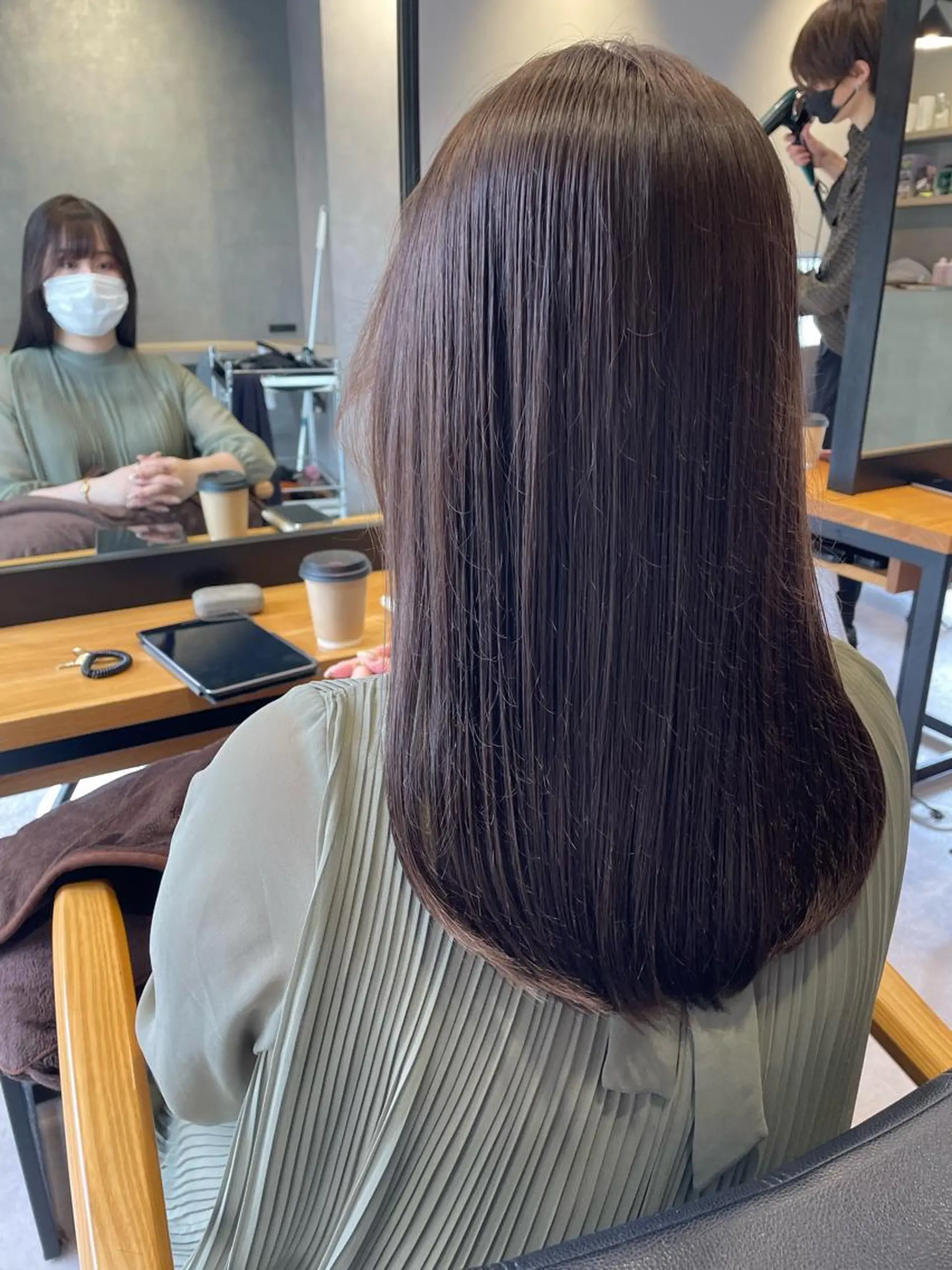 セミロング カラー アッシュ ブリーチ ケアブリーチ ショコラグレージュ ダークアッシュ 韓国風/オシャレ /縮毛矯正/滝口琴未のヘアスタイル