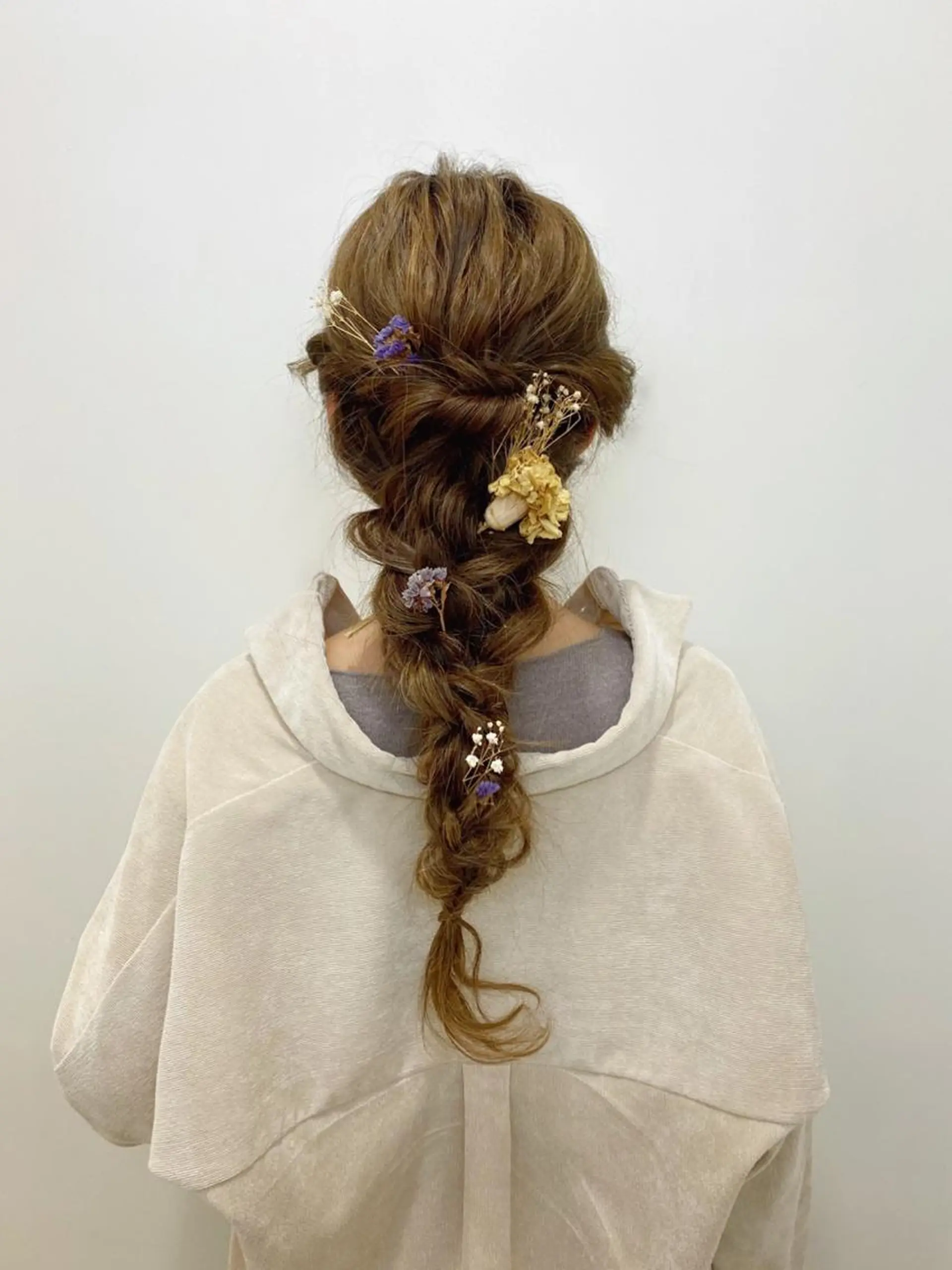 ロング ヘアアレンジ yuka .のヘアスタイル