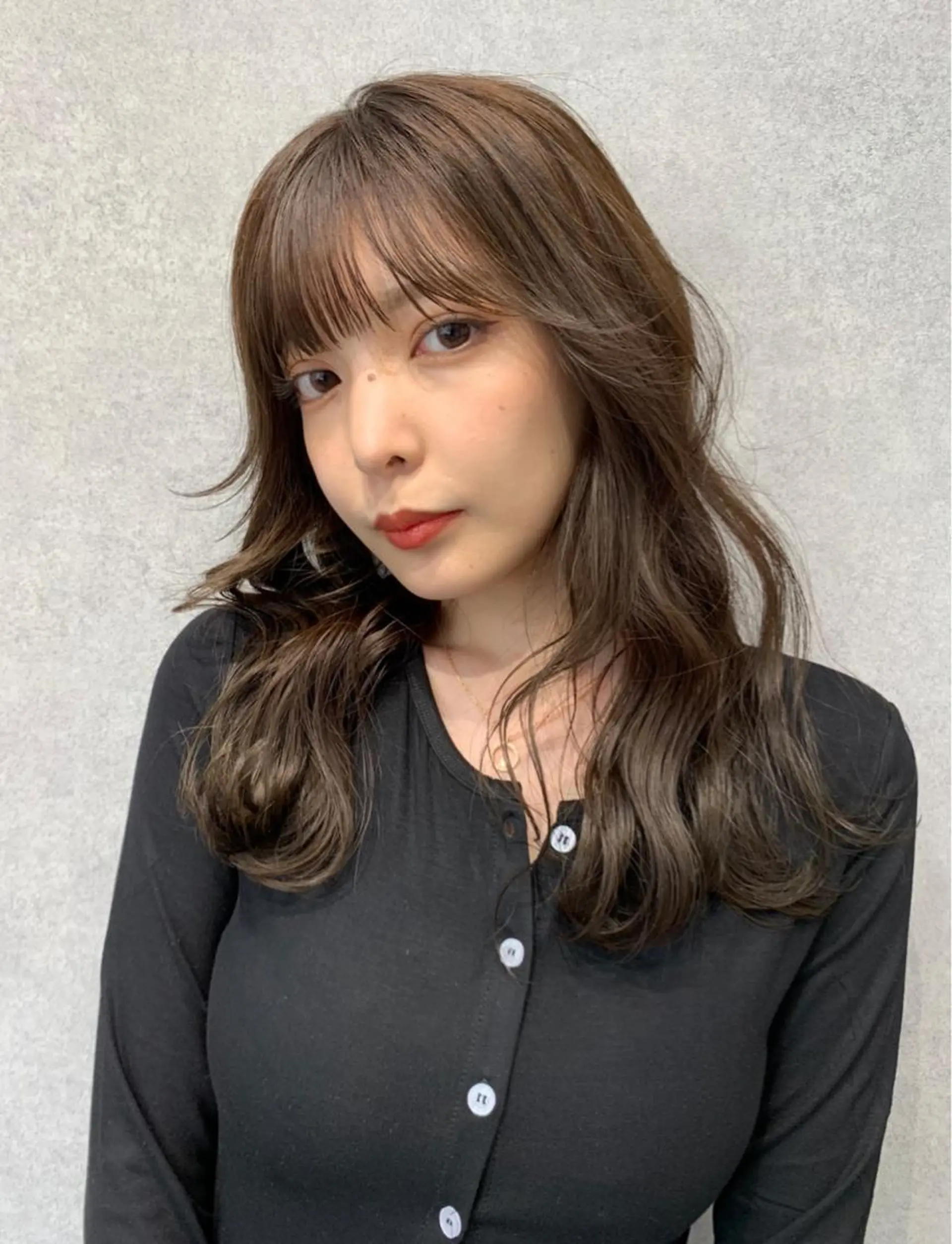 ロング カラー ベージュカラー レイヤーカット 《4月クーポン記 載中》小森祐希のヘアスタイル