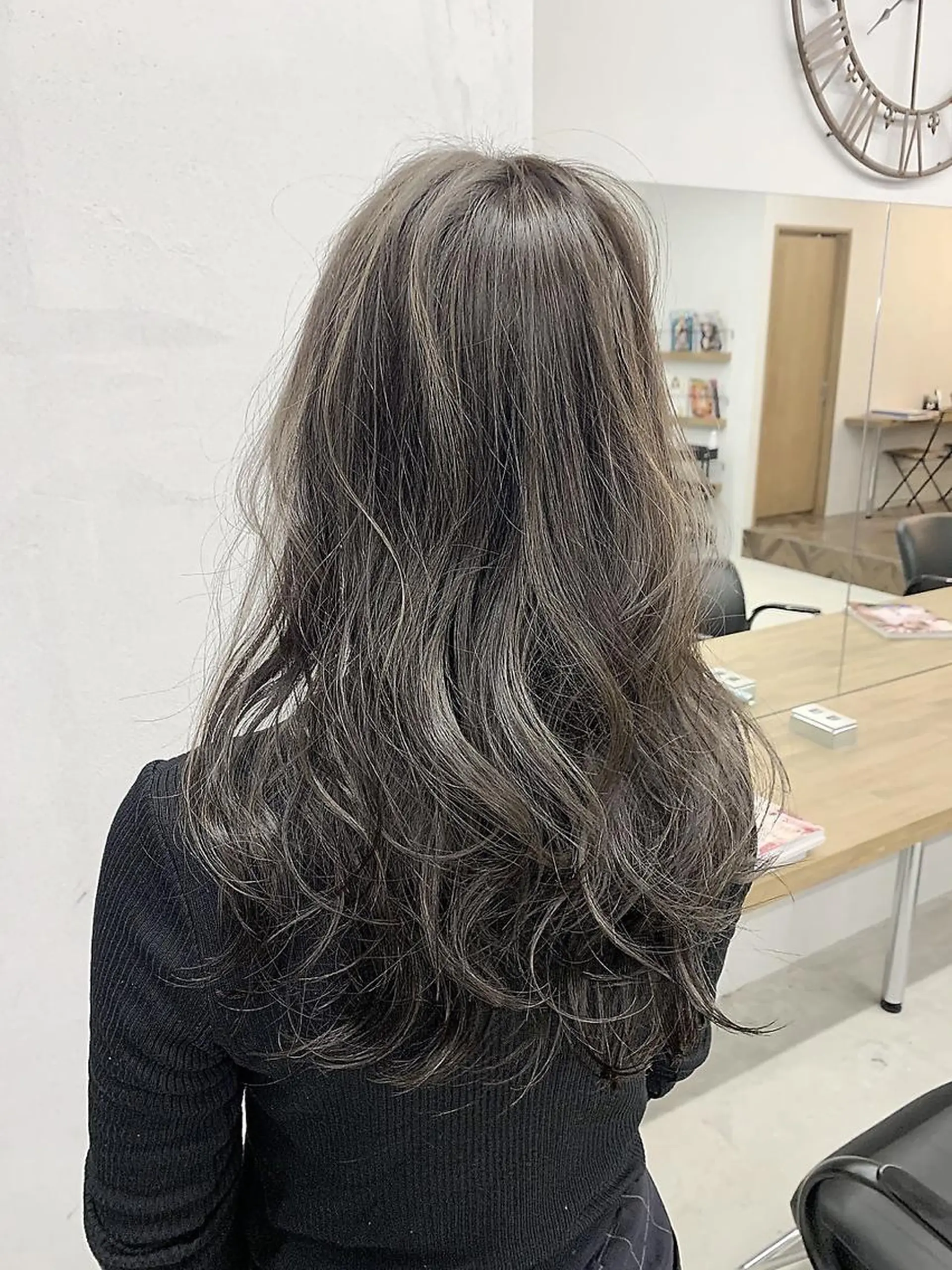ロング カラー カット ヘアカラー 中田 慶真のヘアスタイル
