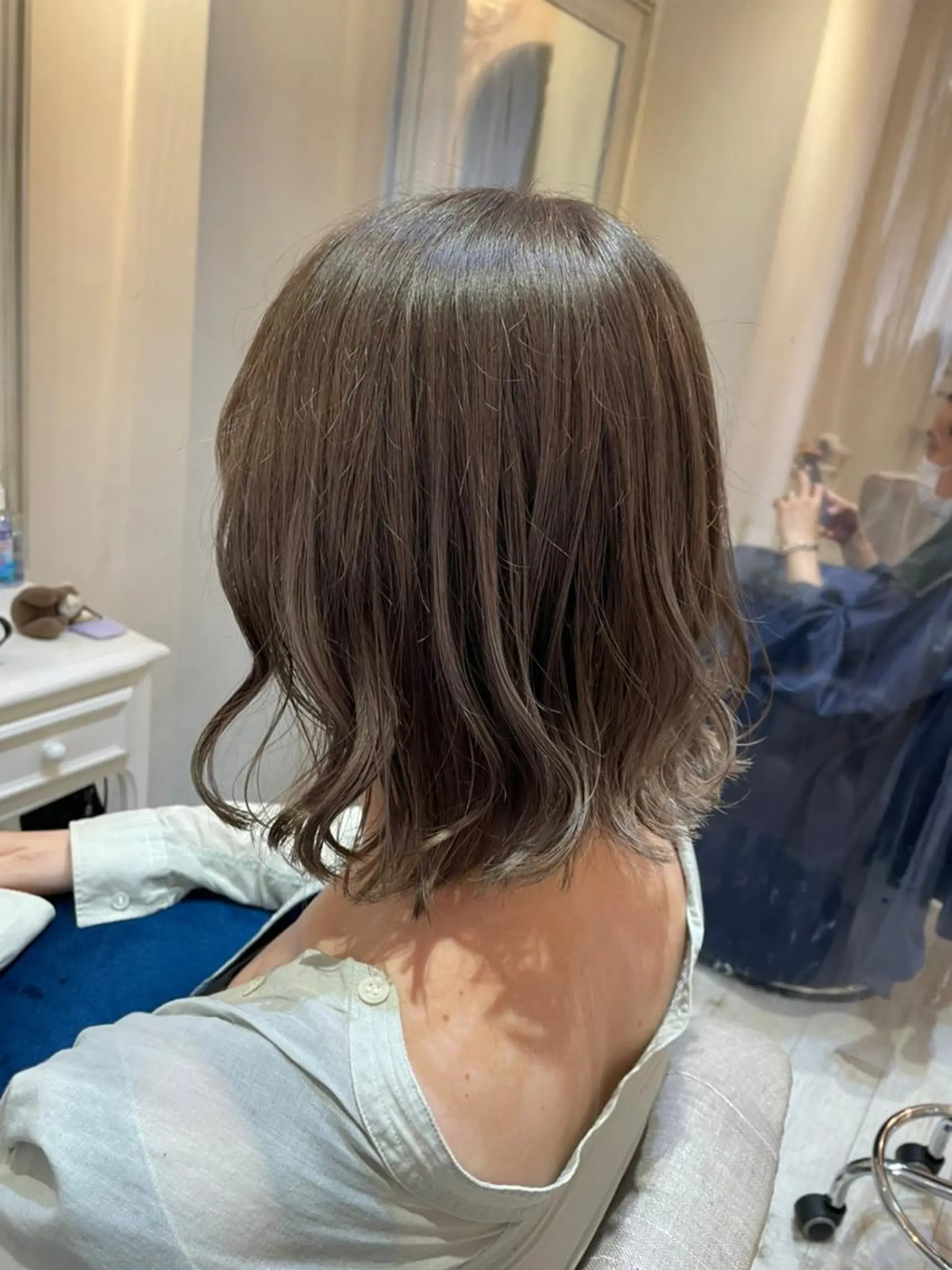 ミディアム カラー ミディアムパーマ アディクシーカラー アクアカラー アッシュ バレイヤージュ N° uairo 川崎店【ユアイロ】のヘアスタイル