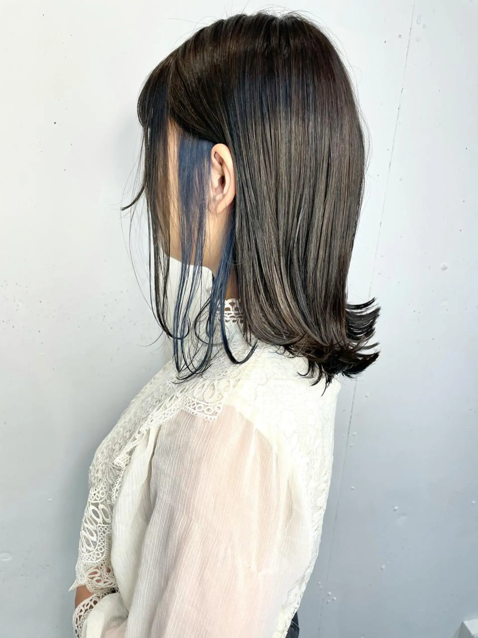 ミディアム カット ヘアカラー 久保田 千尋のヘアスタイル