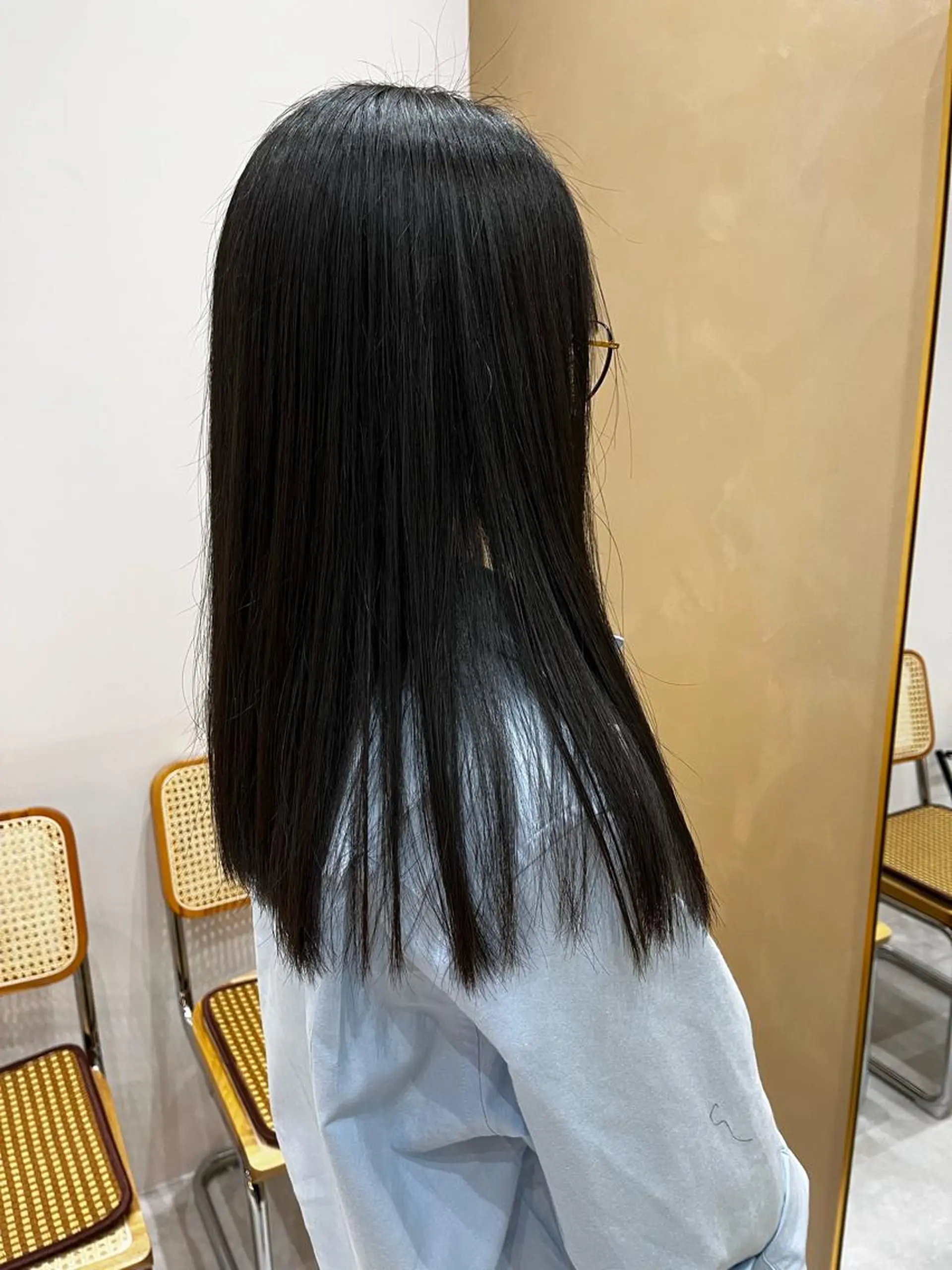 セミロング カラー ヘアアレンジ 🥀暖色韓国ヘア💕 保科侑花のヘアスタイル