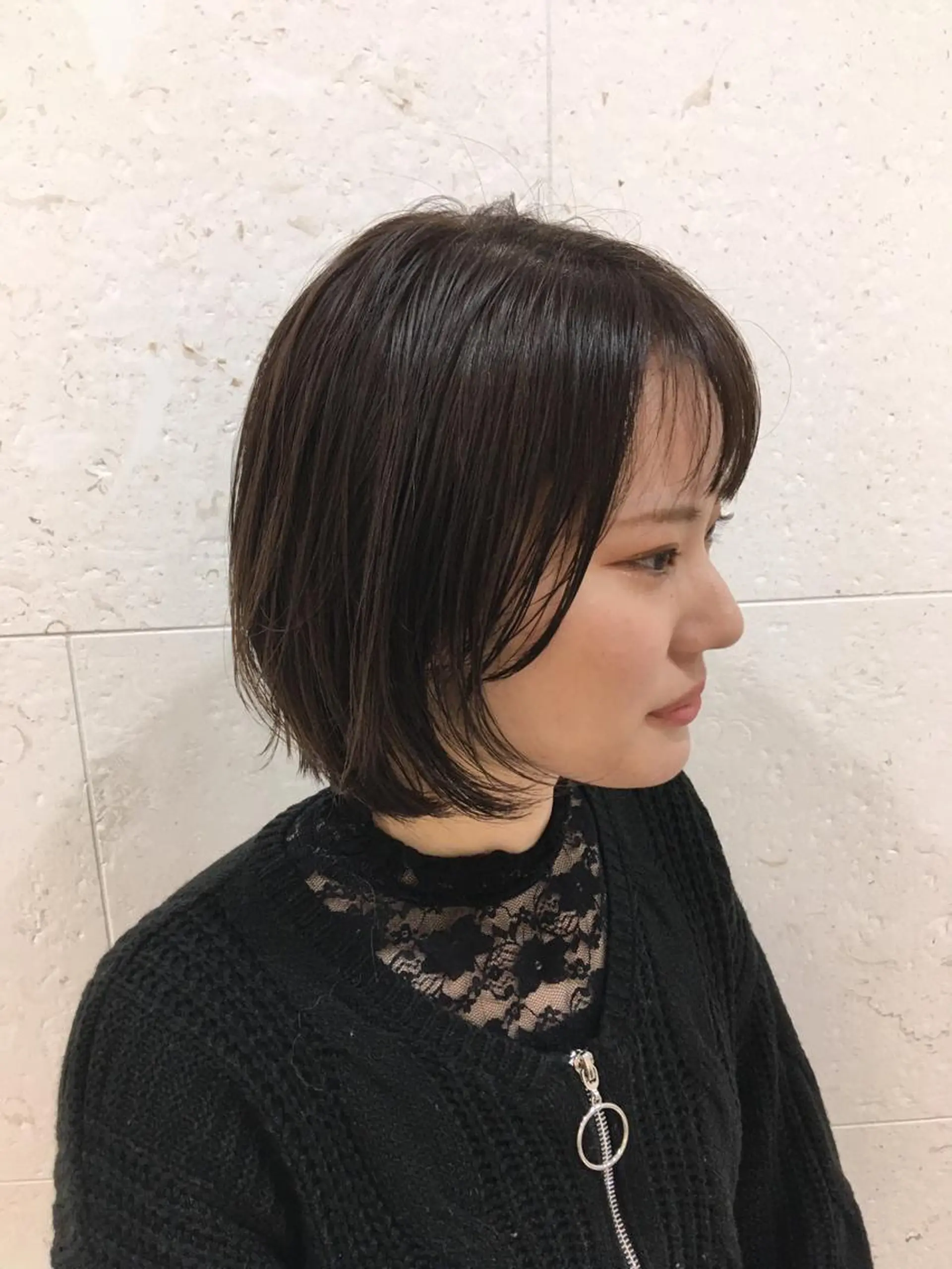 ショート カラー ベージュカラー セピアベージュ レイヤーカット トリートメント カット ヘアカラー トリートメント 斉藤 貴也のヘアスタイル