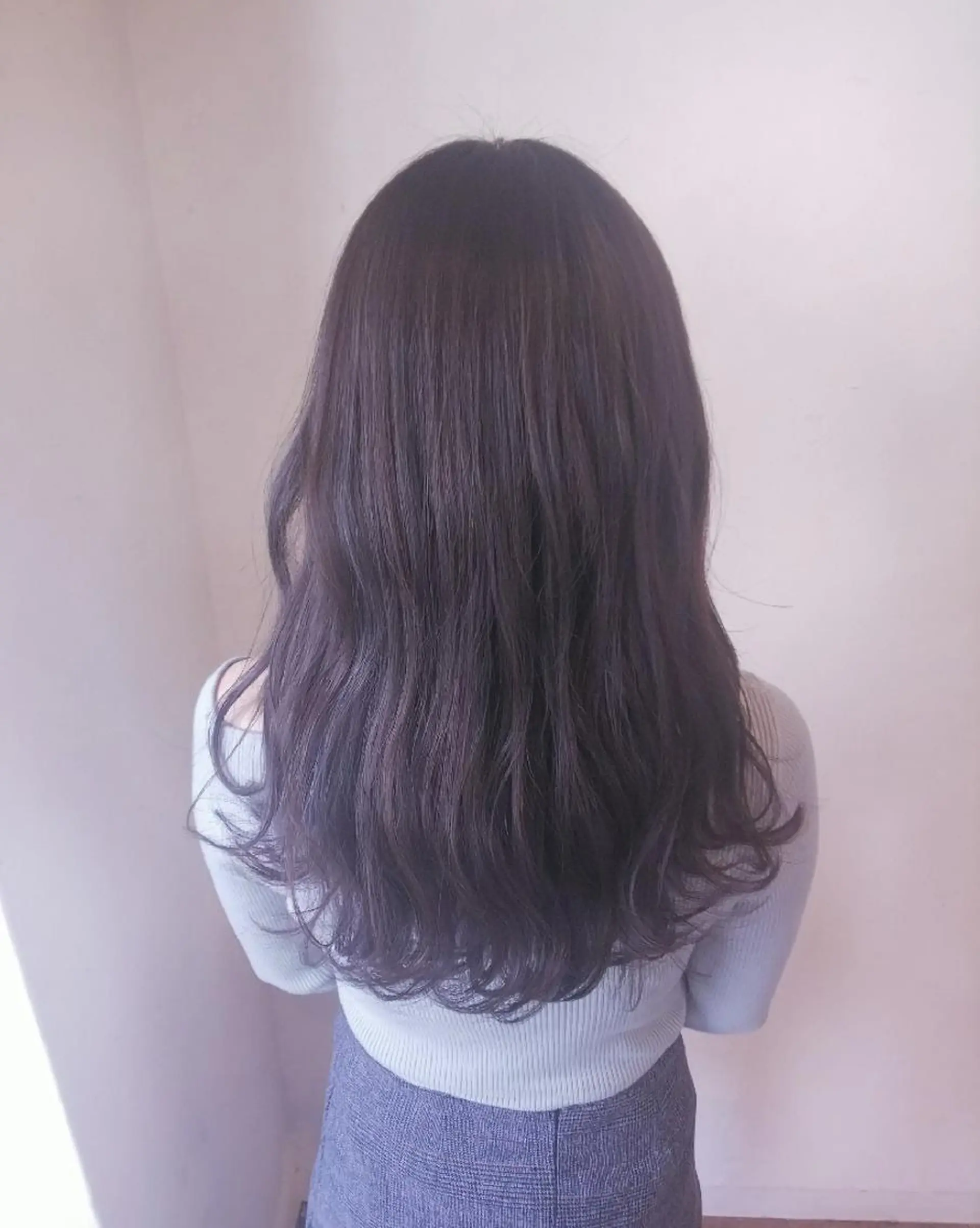 ロング カラー アッシュ アッシュグレー アッシュグレージュ グレージュ JIL BLAN 京都所属・RU RIのヘアスタイル