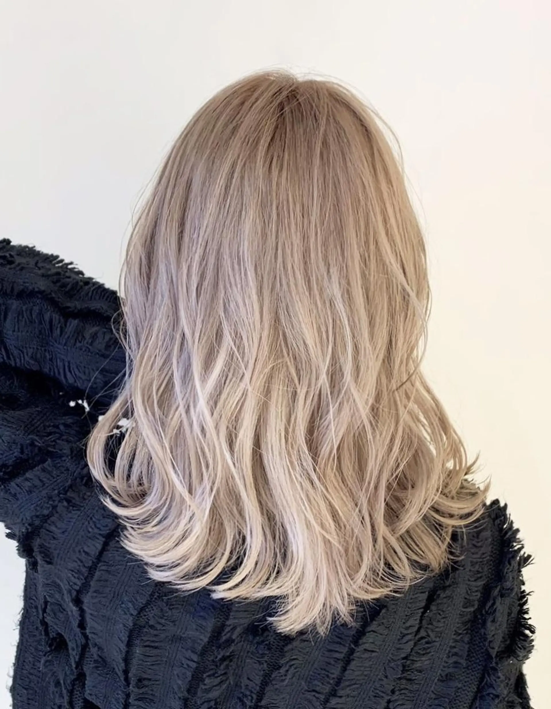 セミロング カット ヘアカラー トリートメント 大澤 尚也のヘアスタイル