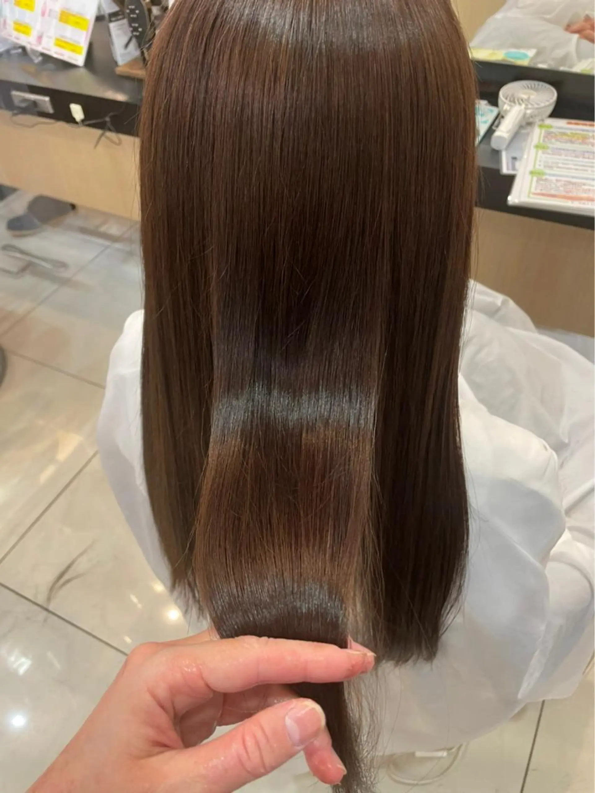 セミロング カラー たけだゆめ ダブルカラーのヘアスタイル