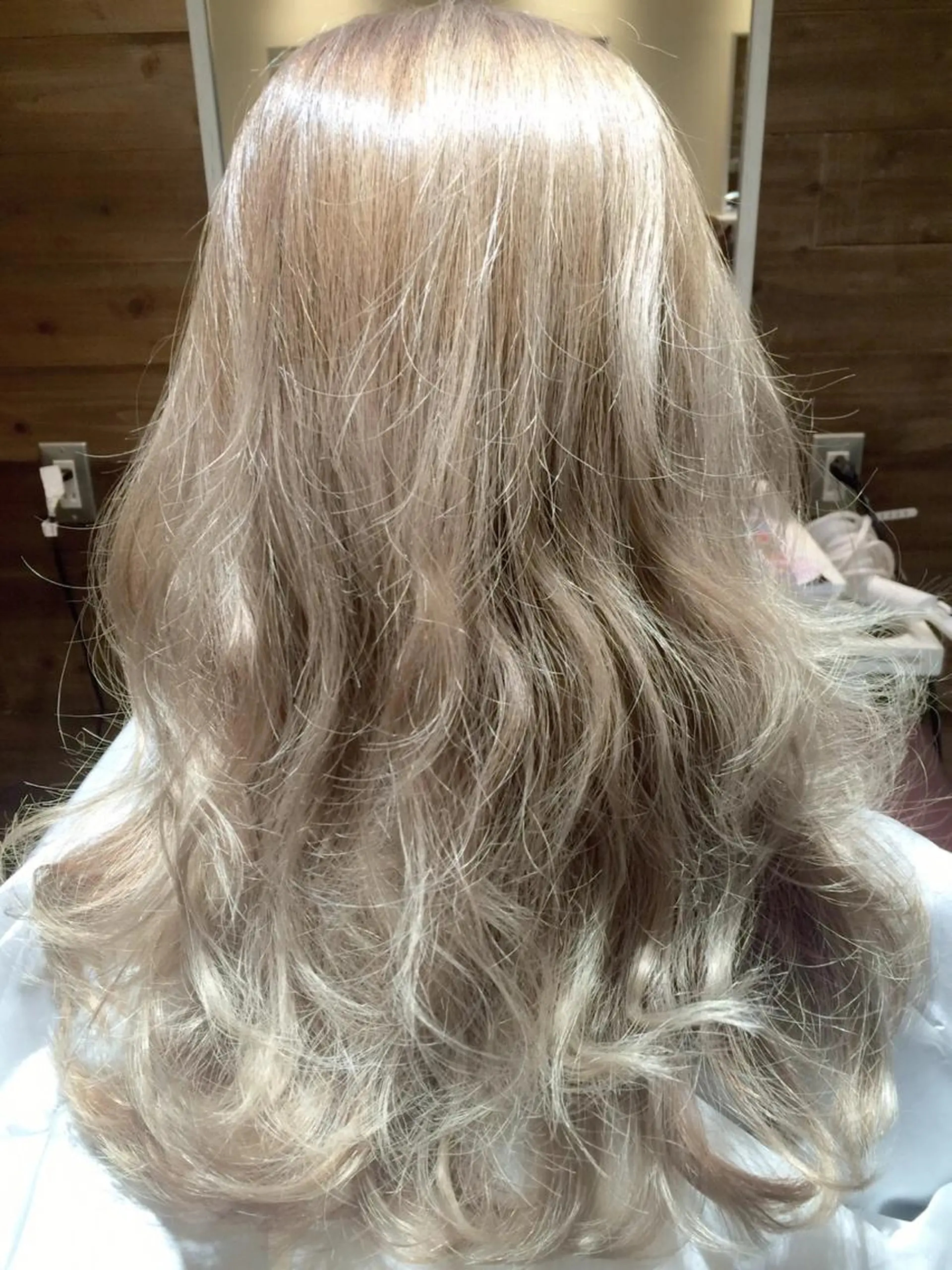 カラー 龍 門のヘアスタイル