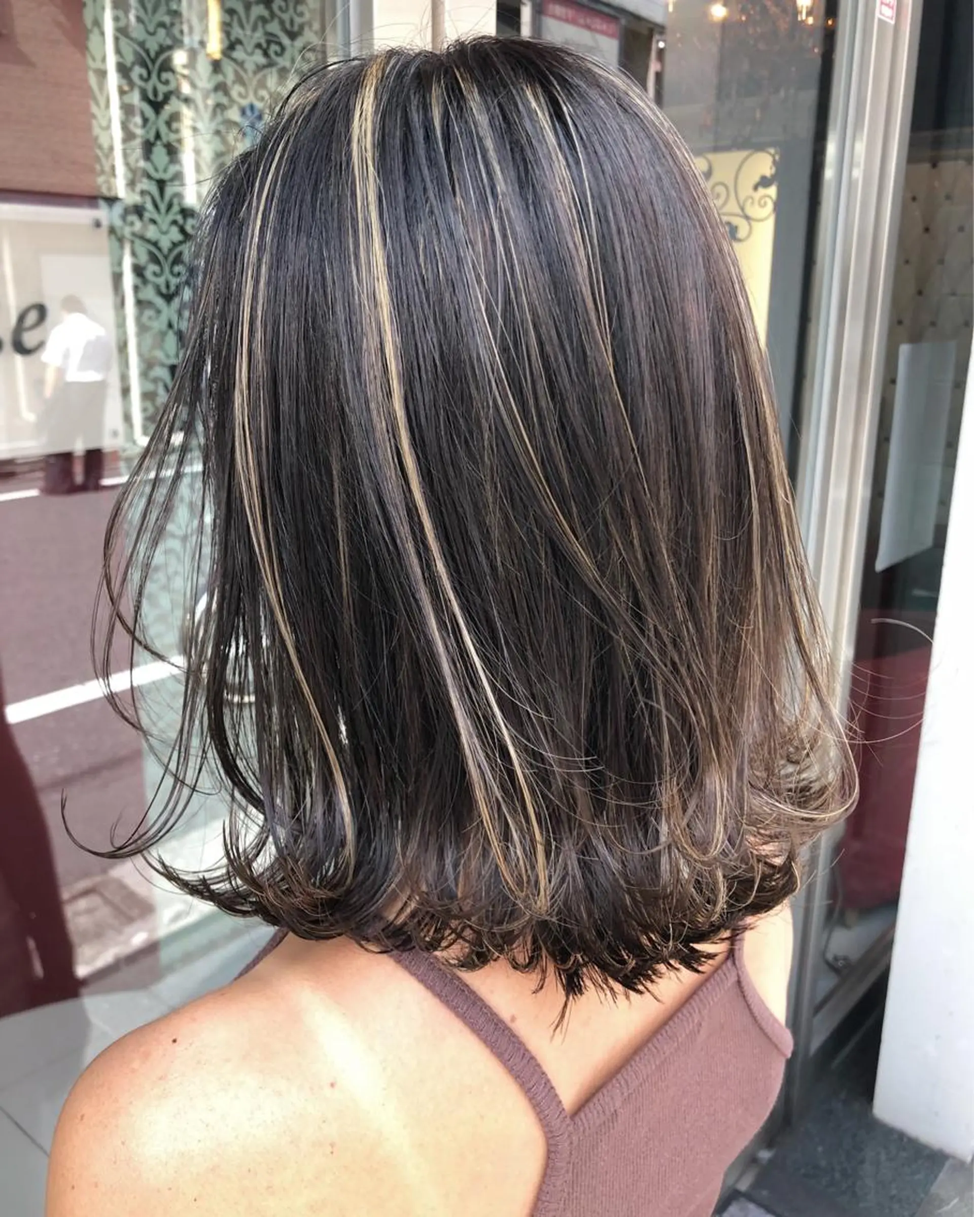 ミディアム カラー グレージュ ハイライトカラー ハイライト トップスタイリスト 小澤純一のヘアスタイル